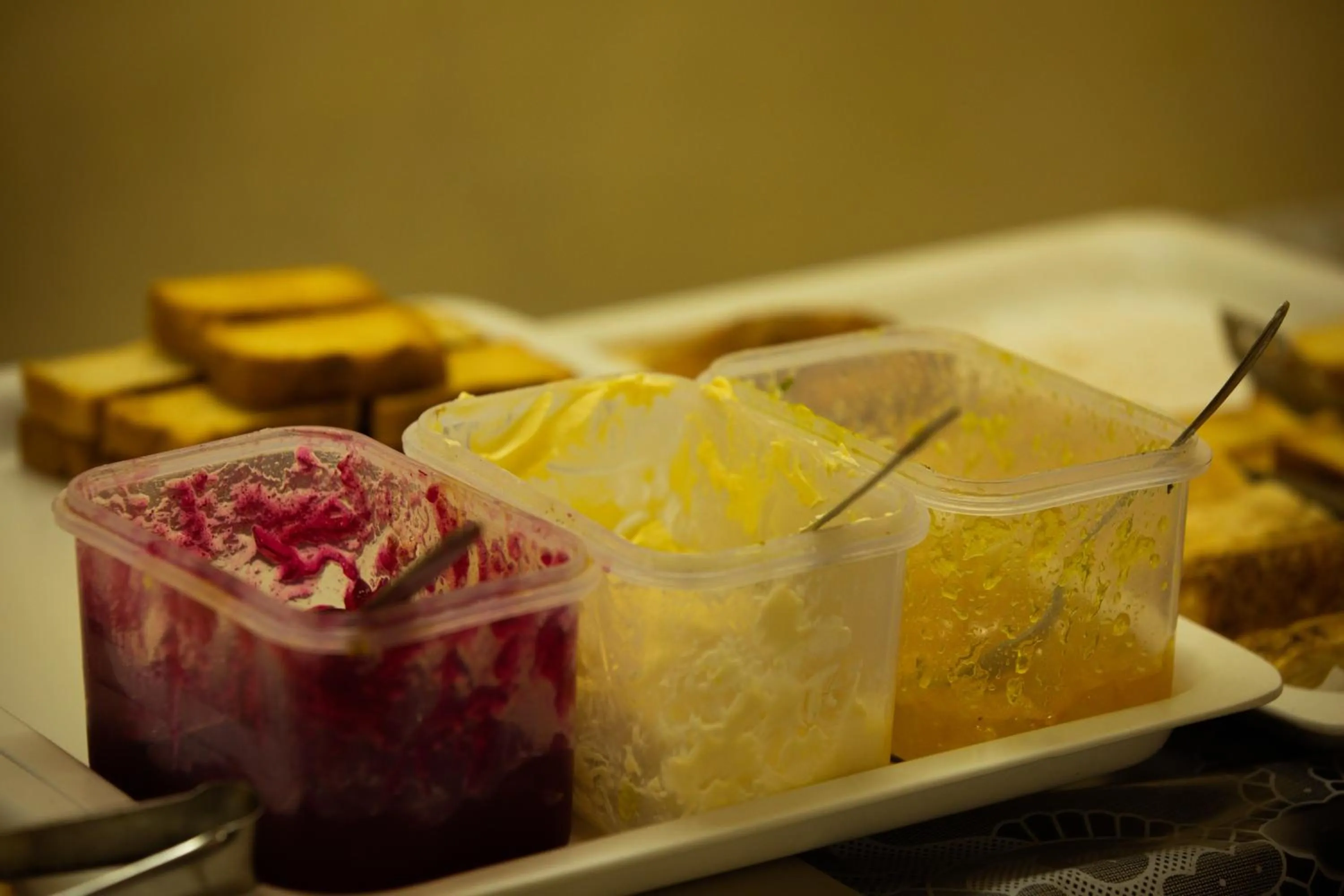 Buffet breakfast in The Salvation Army RED SHIELD GUEST HOUSE