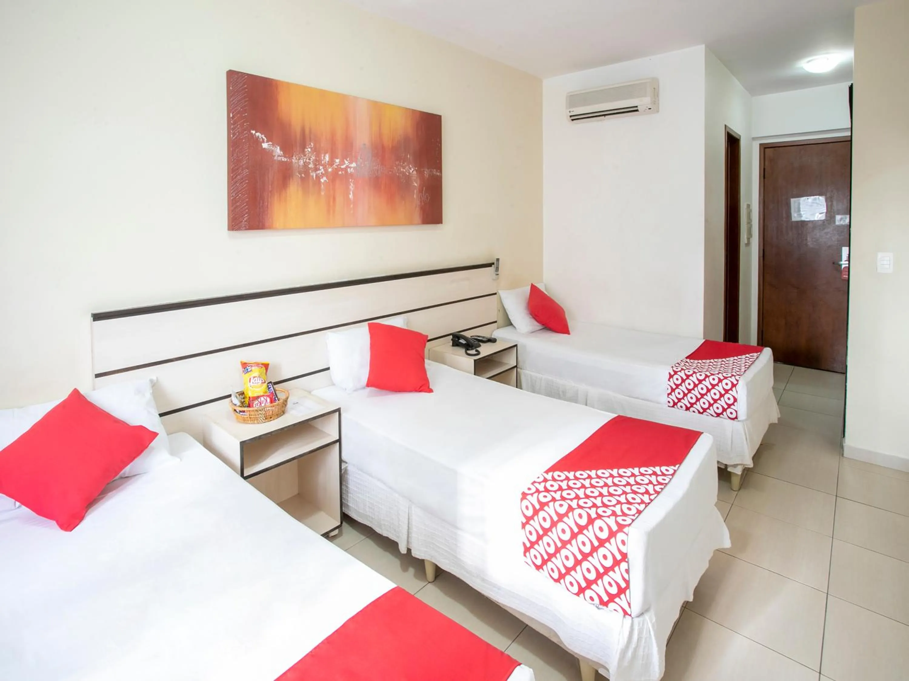 Bedroom, Bed in Polo Hotel