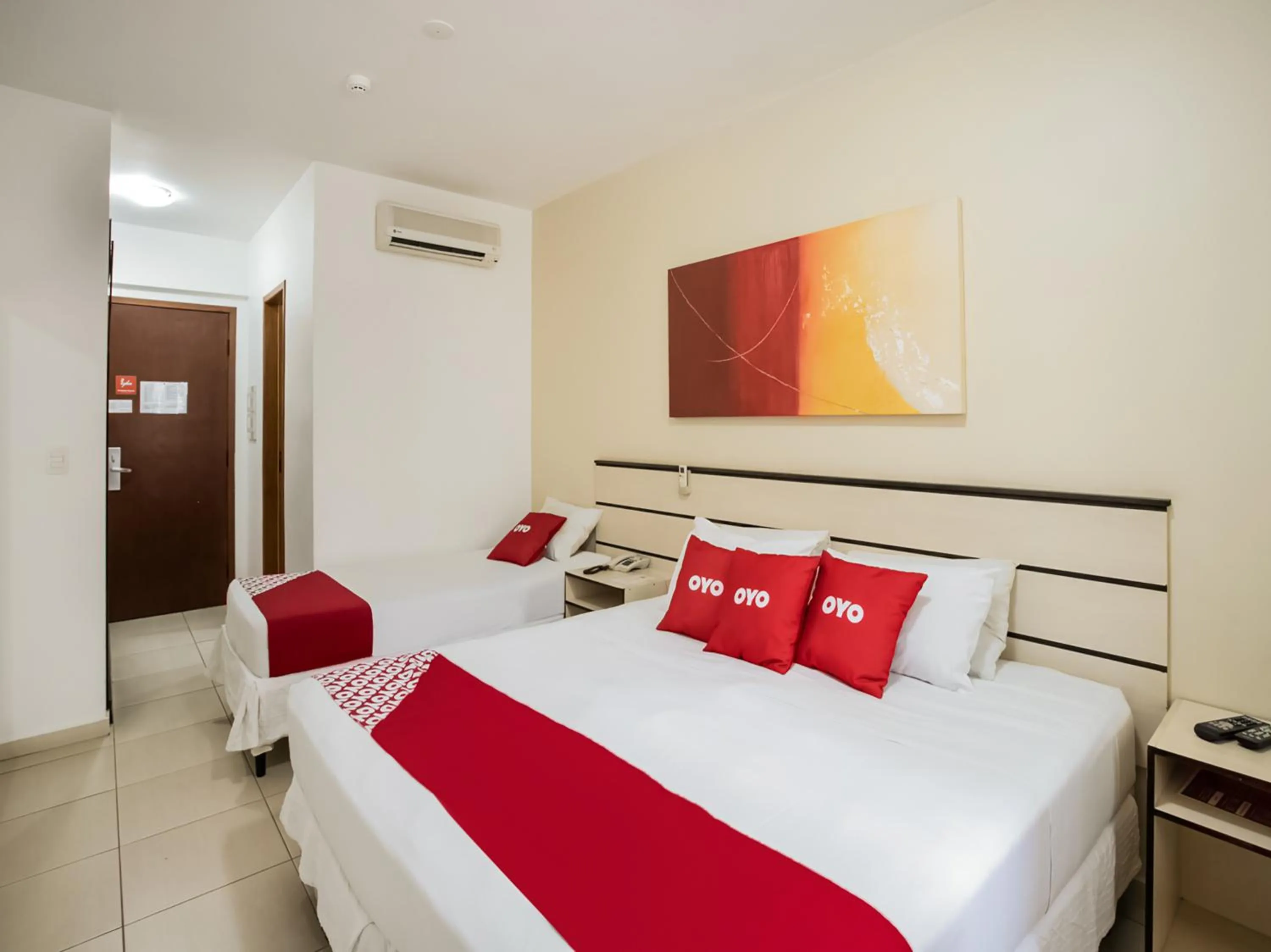 Bedroom, Bed in Polo Hotel