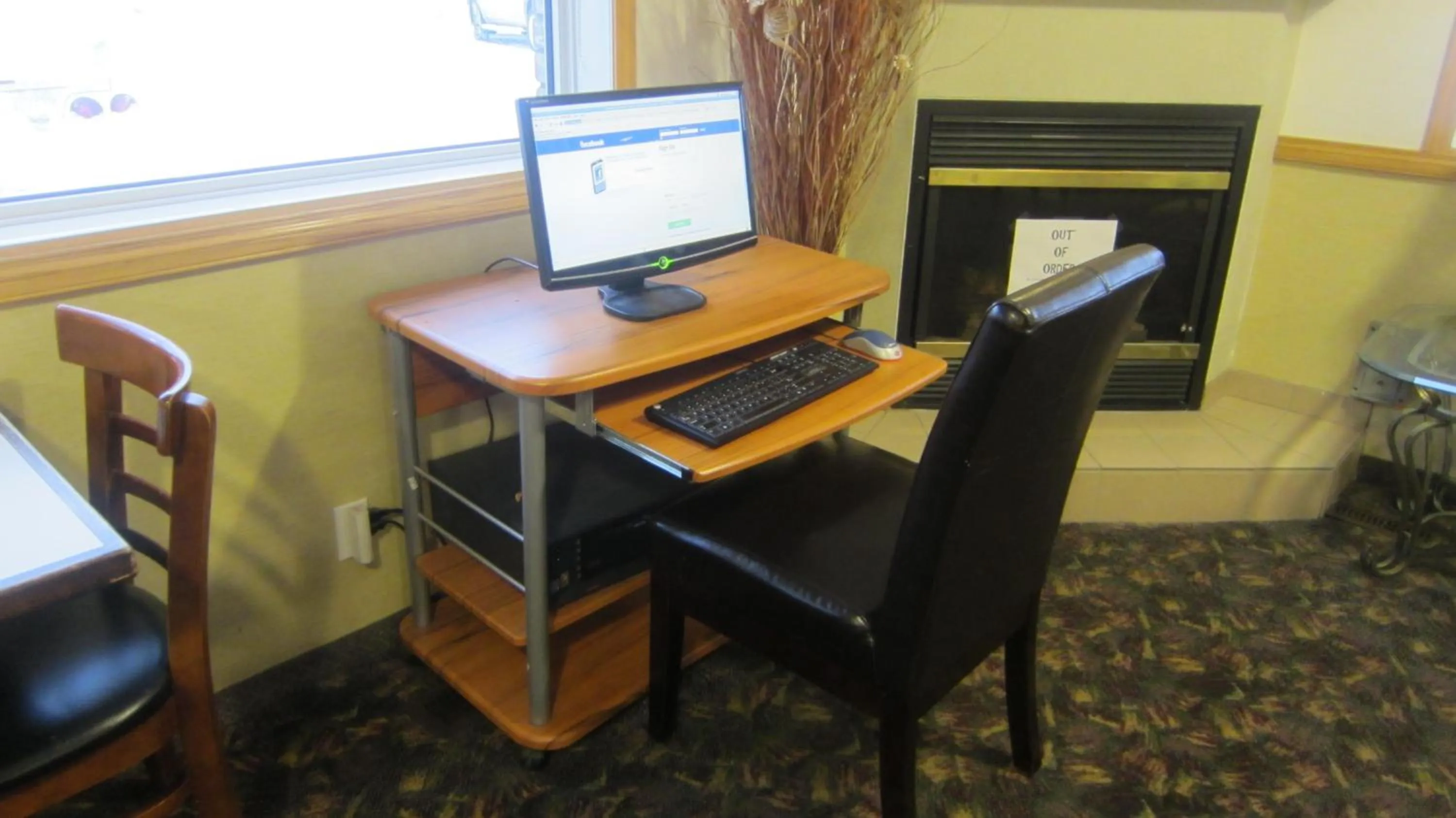 Business facilities in Super 8 by Wyndham Revelstoke BC