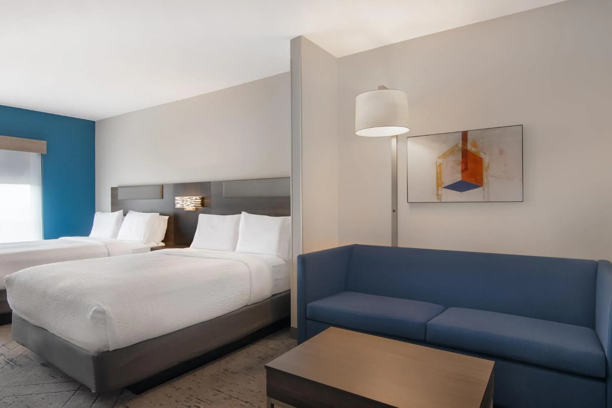 Photo of the whole room, Bed in Holiday Inn Express Hotel & Suites Prattville South by IHG