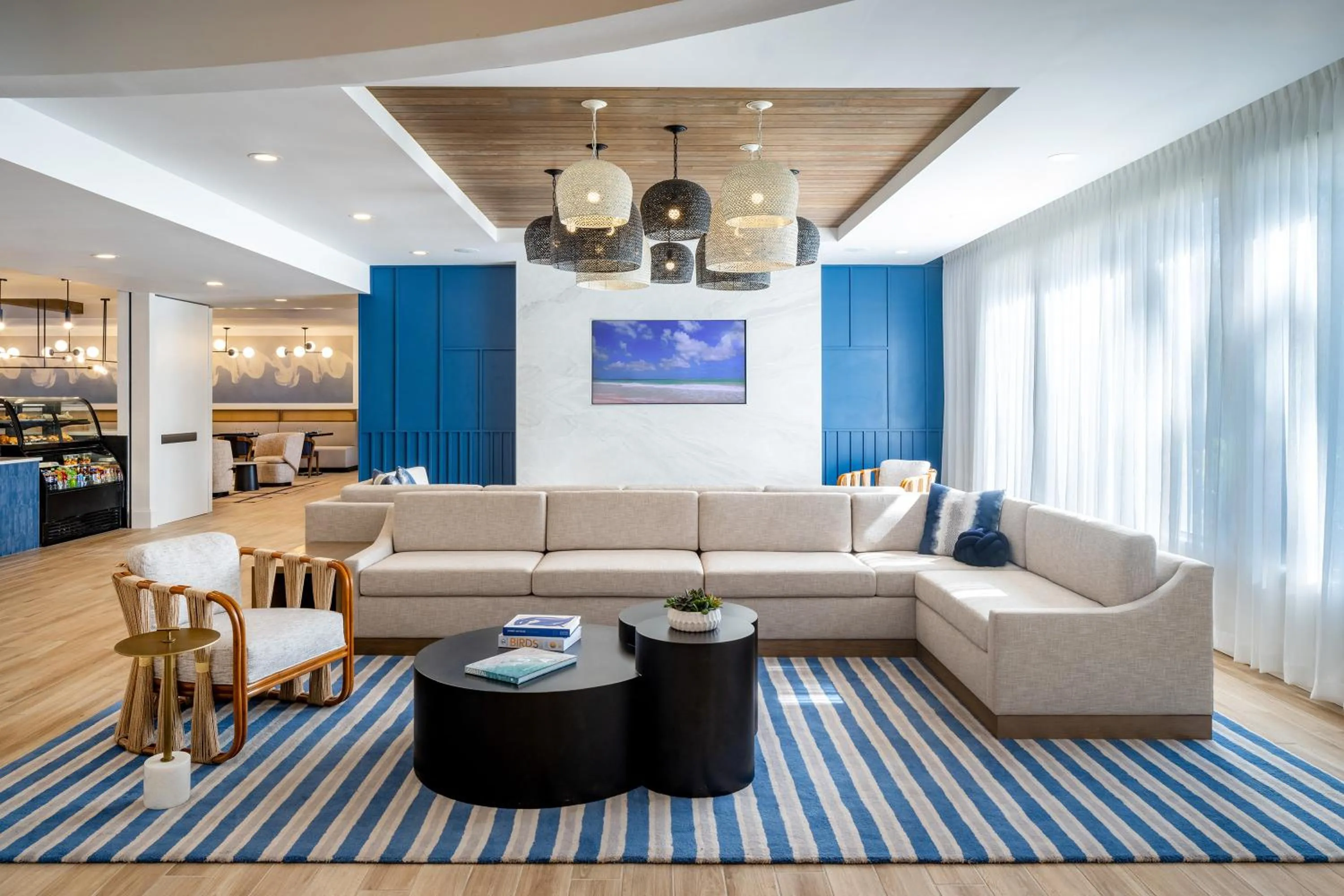 Lobby or reception in Delta Hotels by Marriott Jacksonville Deerwood