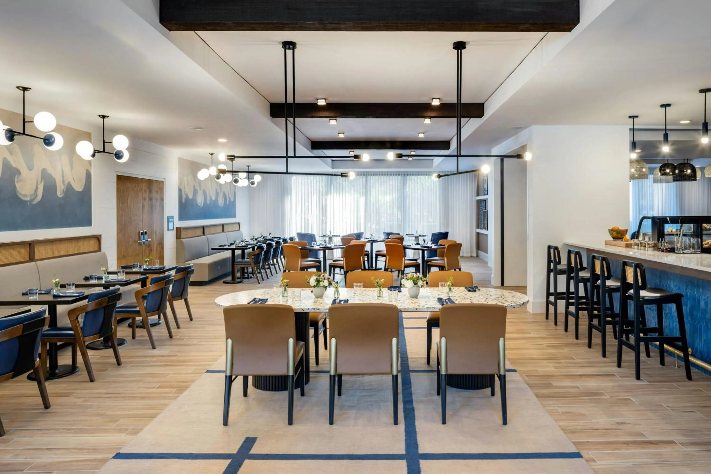 Restaurant/places to eat in Delta Hotels by Marriott Jacksonville Deerwood