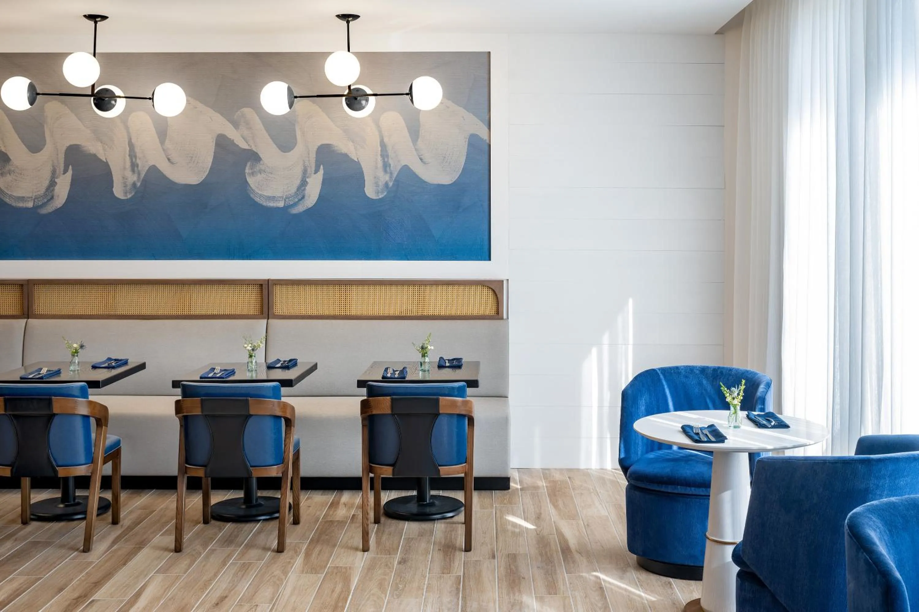 Restaurant/places to eat in Delta Hotels by Marriott Jacksonville Deerwood