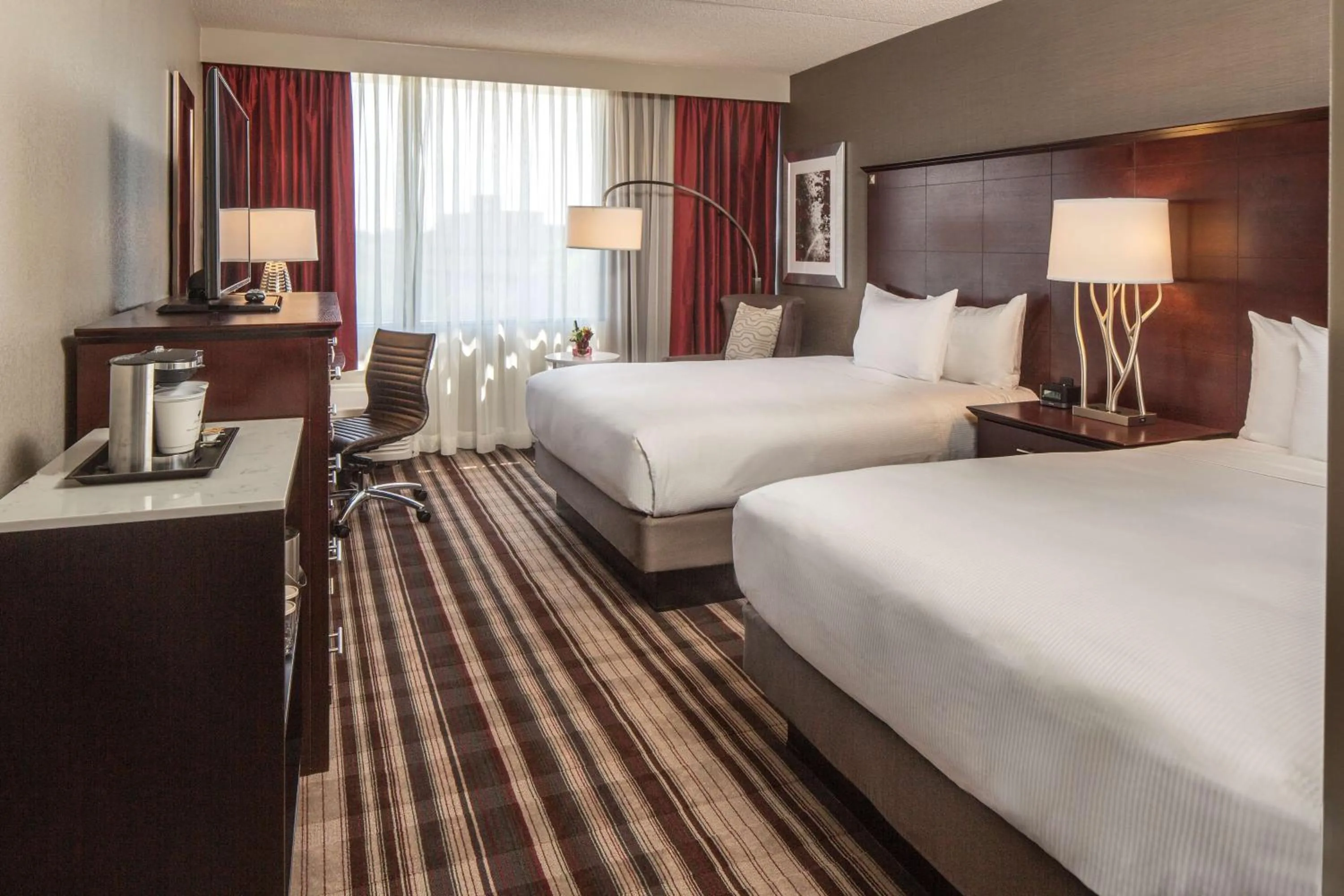 Bedroom, Bed in DoubleTree by Hilton Hotel Largo Washington DC
