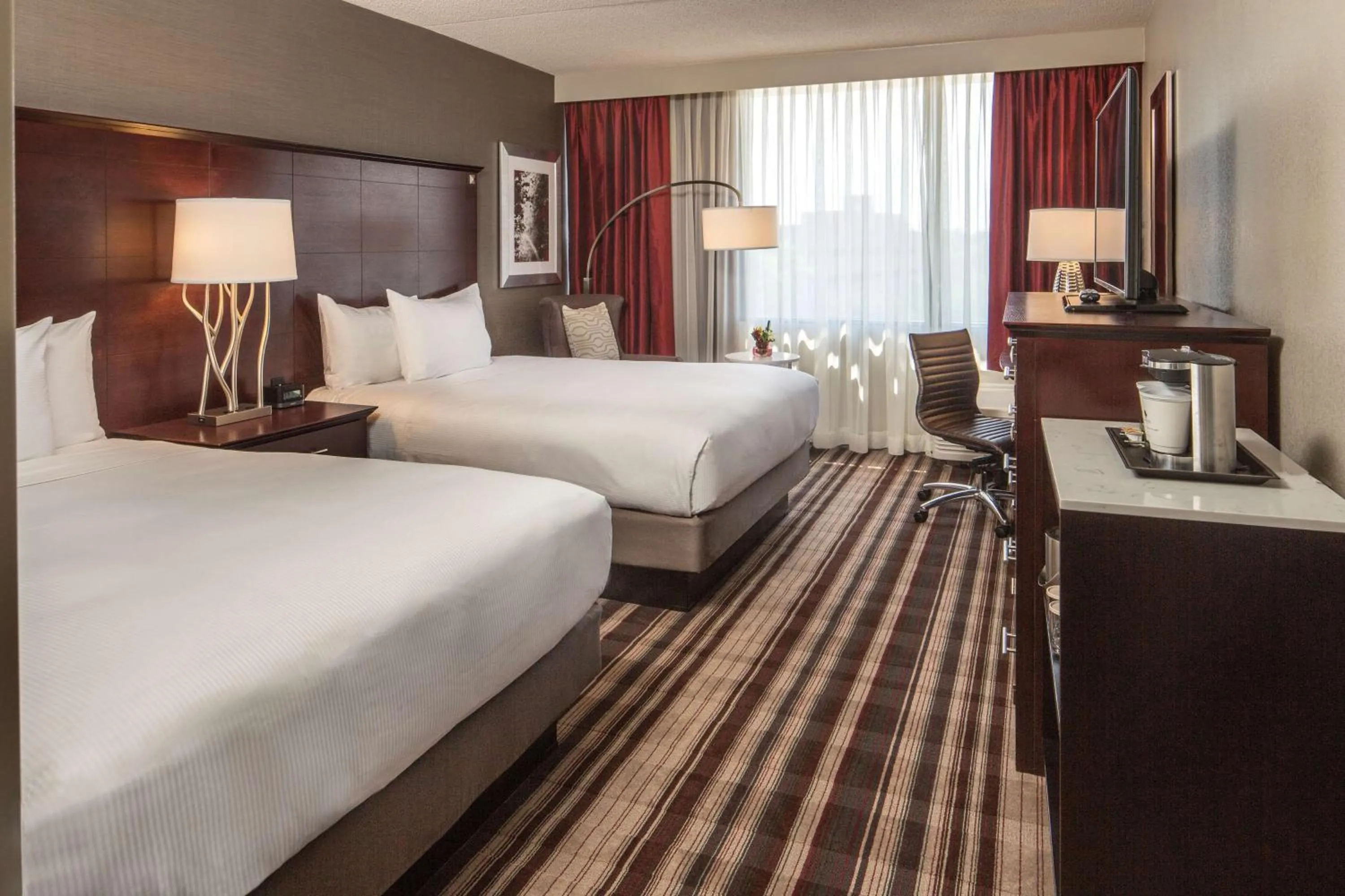 Bedroom, Bed in DoubleTree by Hilton Hotel Largo Washington DC