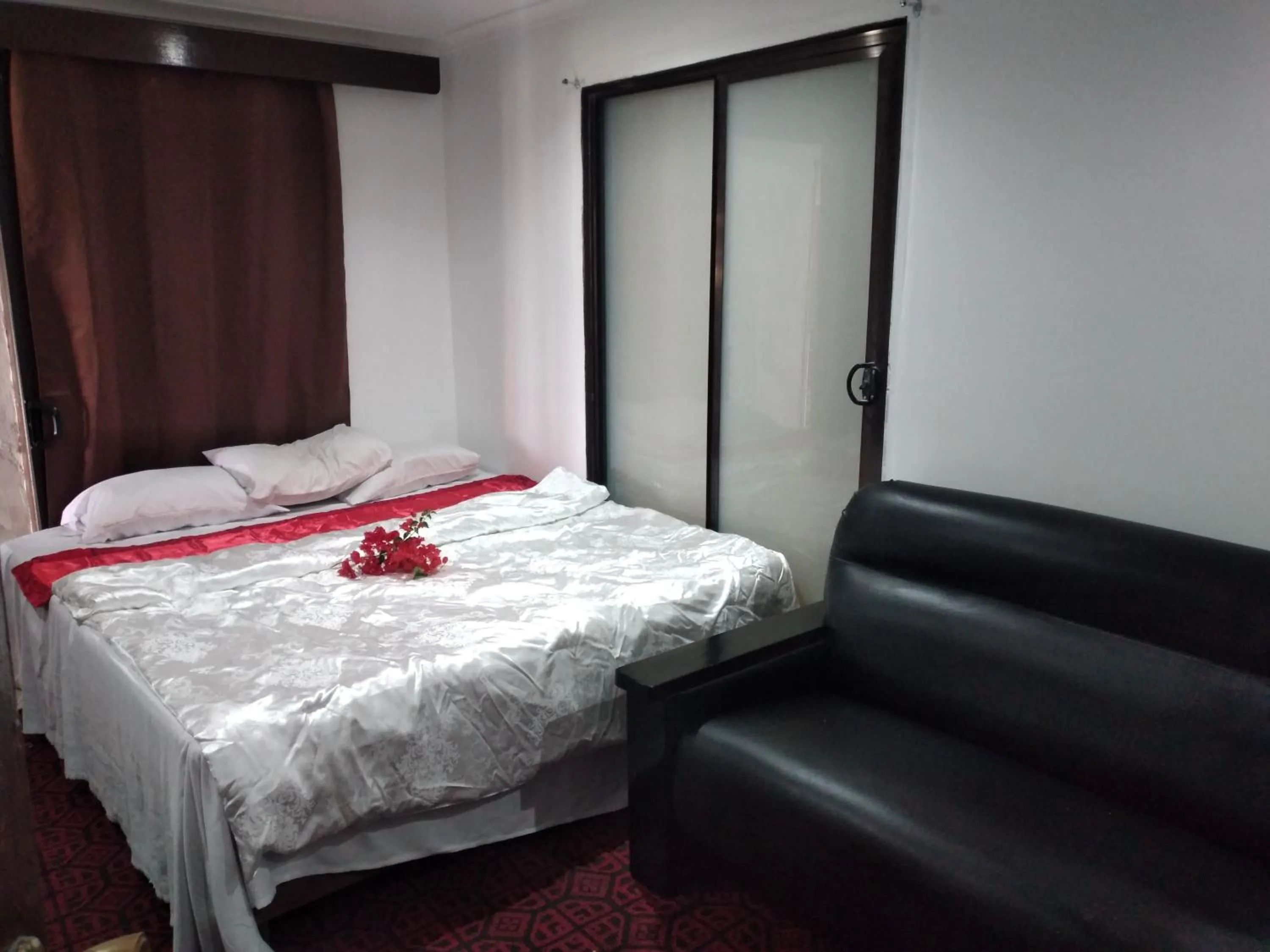 Bed in Nadi Airport Transit Hotel