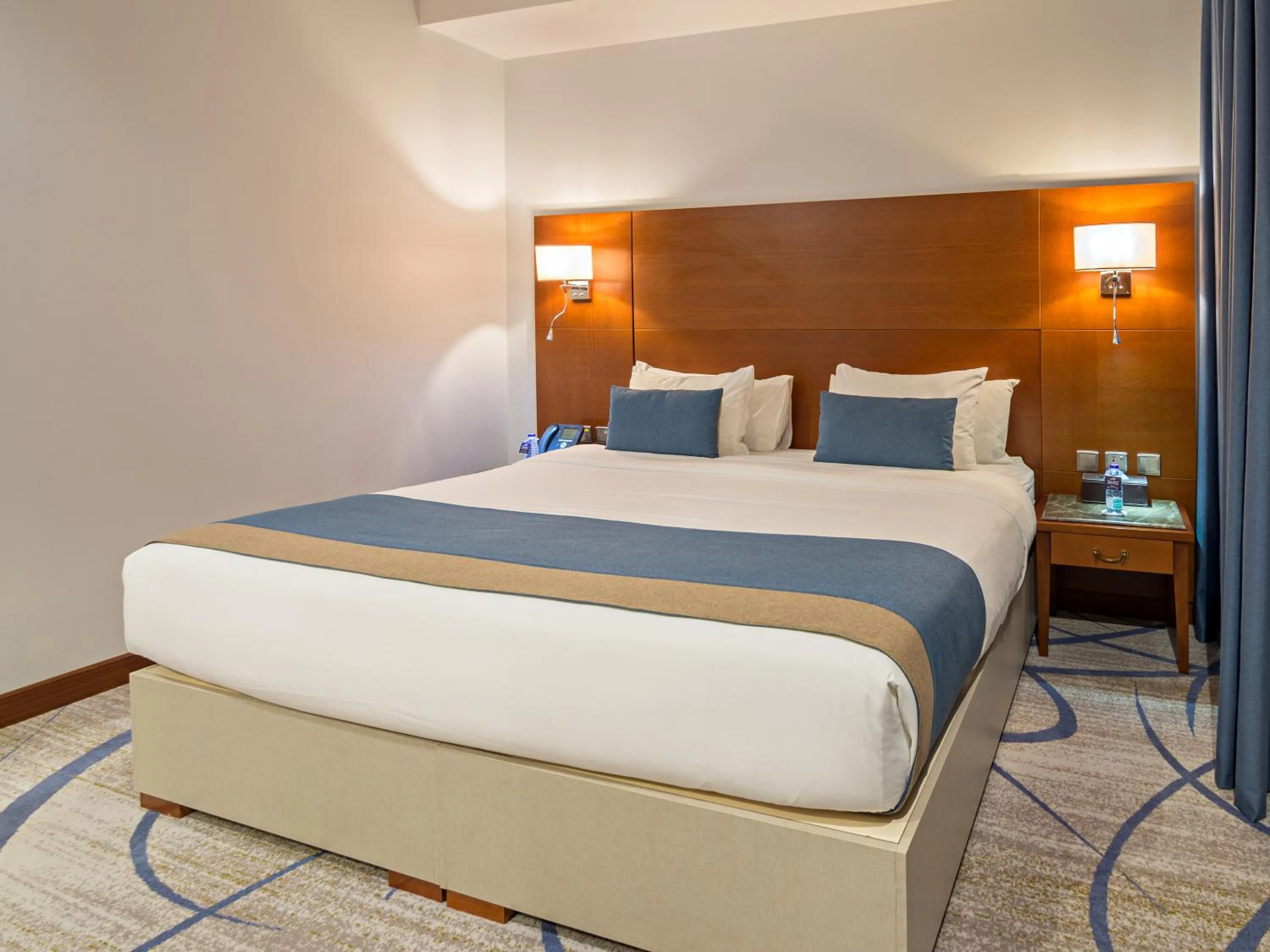 Bed in Jiwar Almasi Hotel