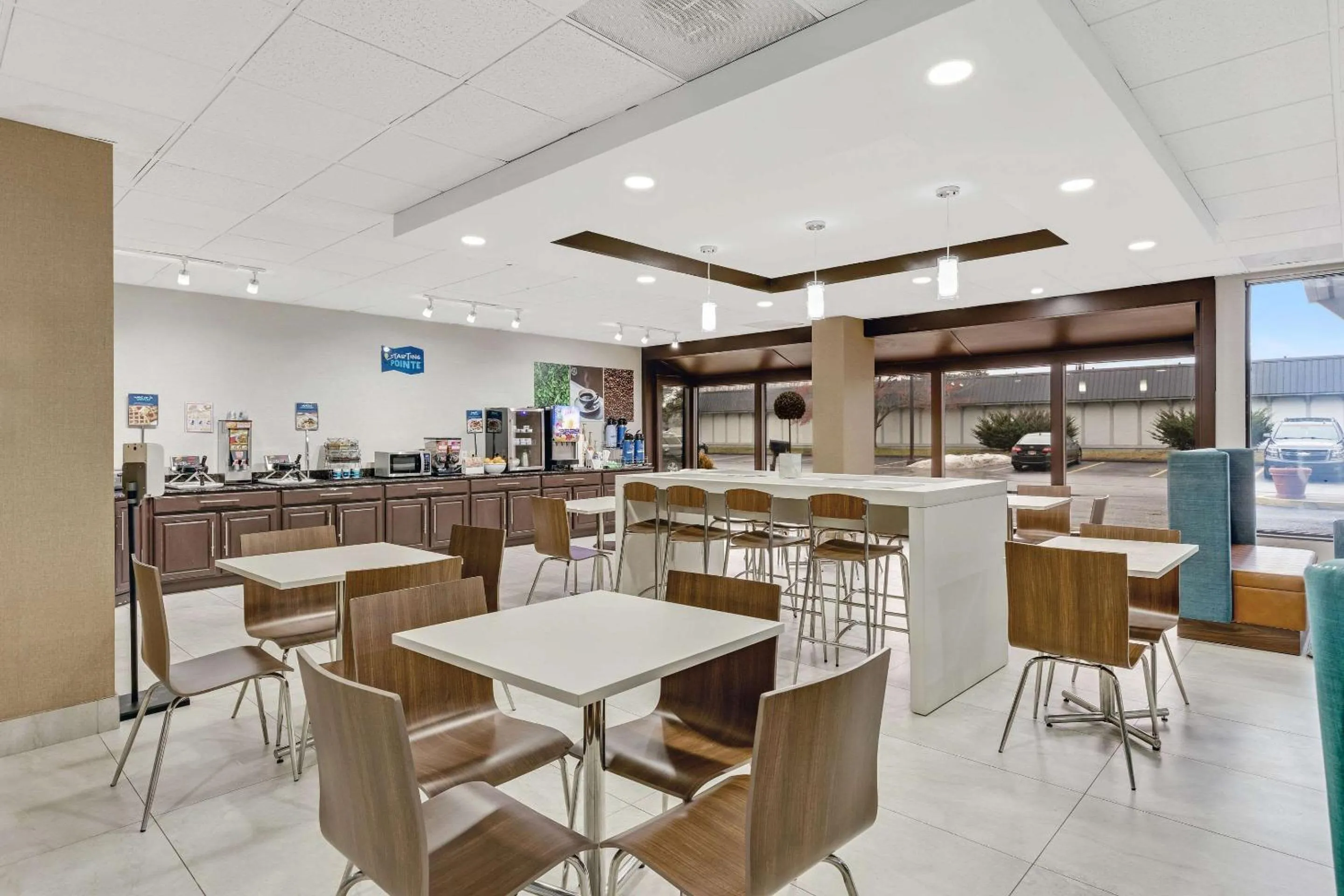 Breakfast in Clarion Pointe Near Erie Casino