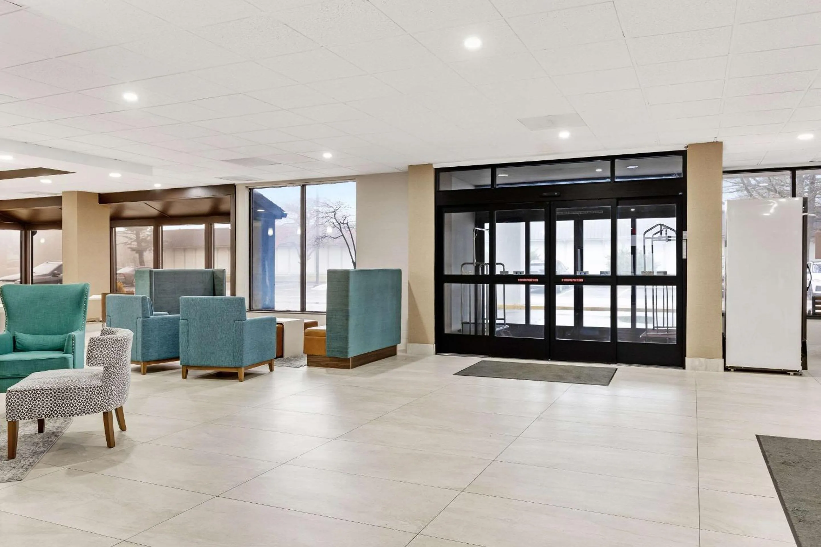 Lobby or reception in Clarion Pointe Near Erie Casino