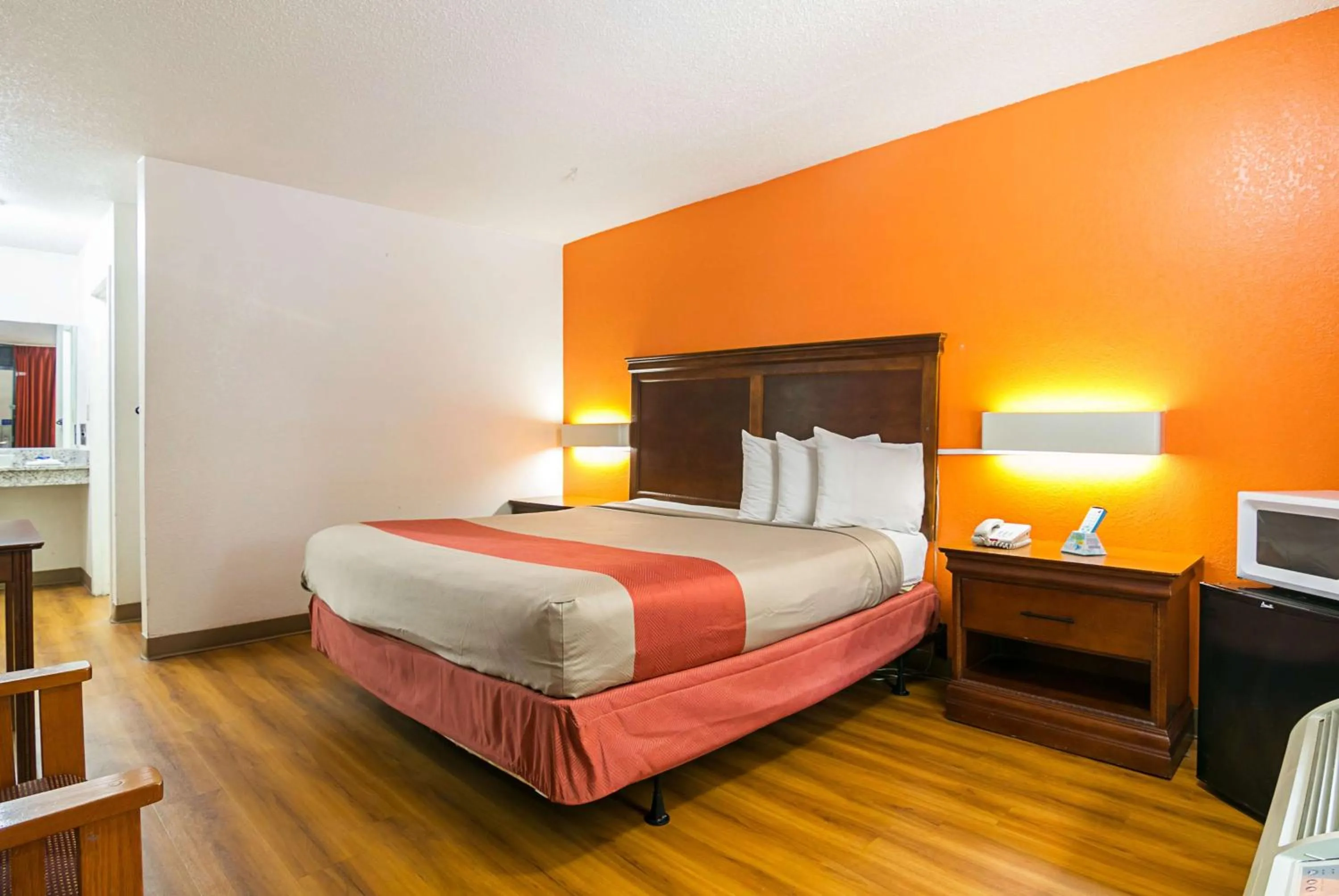 Photo of the whole room, Bed in Motel 6-Conyers, GA