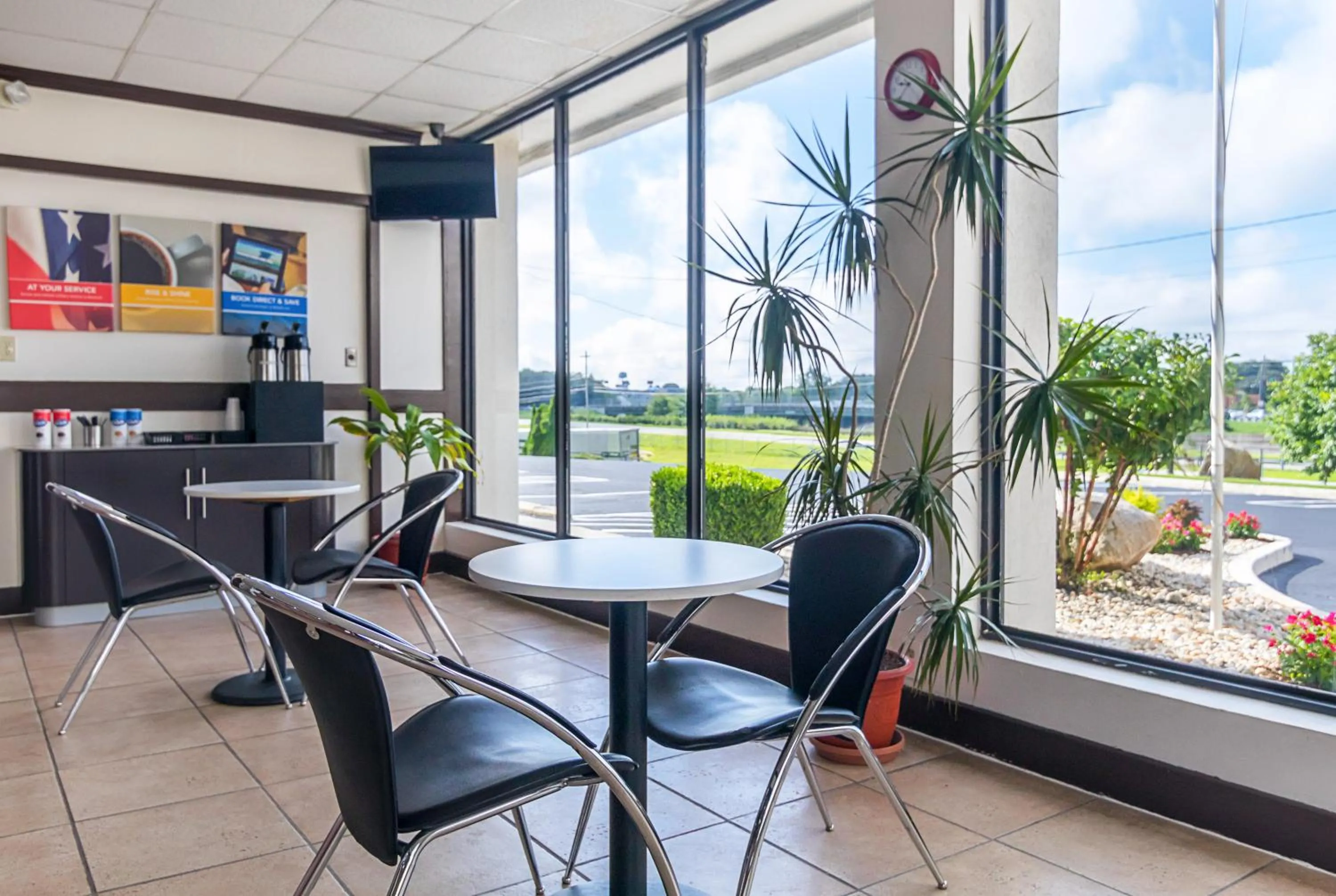 Lobby or reception in Motel 6-Conyers, GA