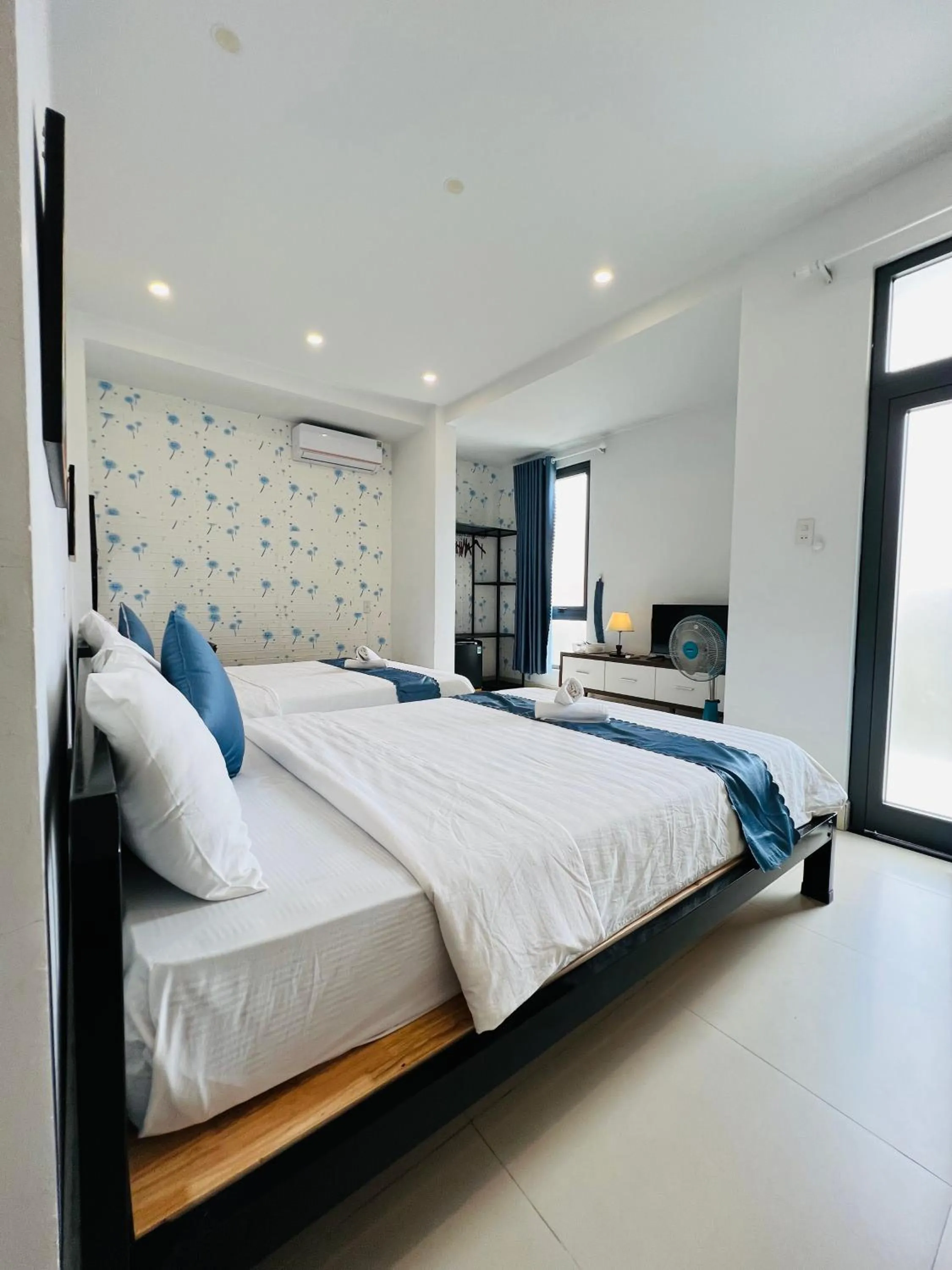 Bedroom, Bed in candyinn