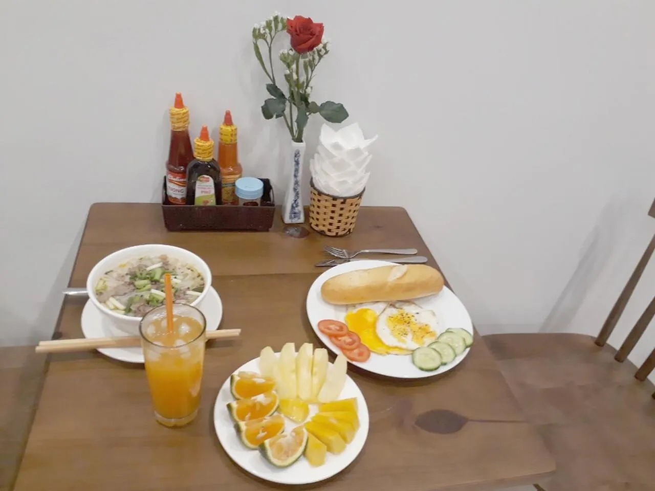 Buffet breakfast in candyinn