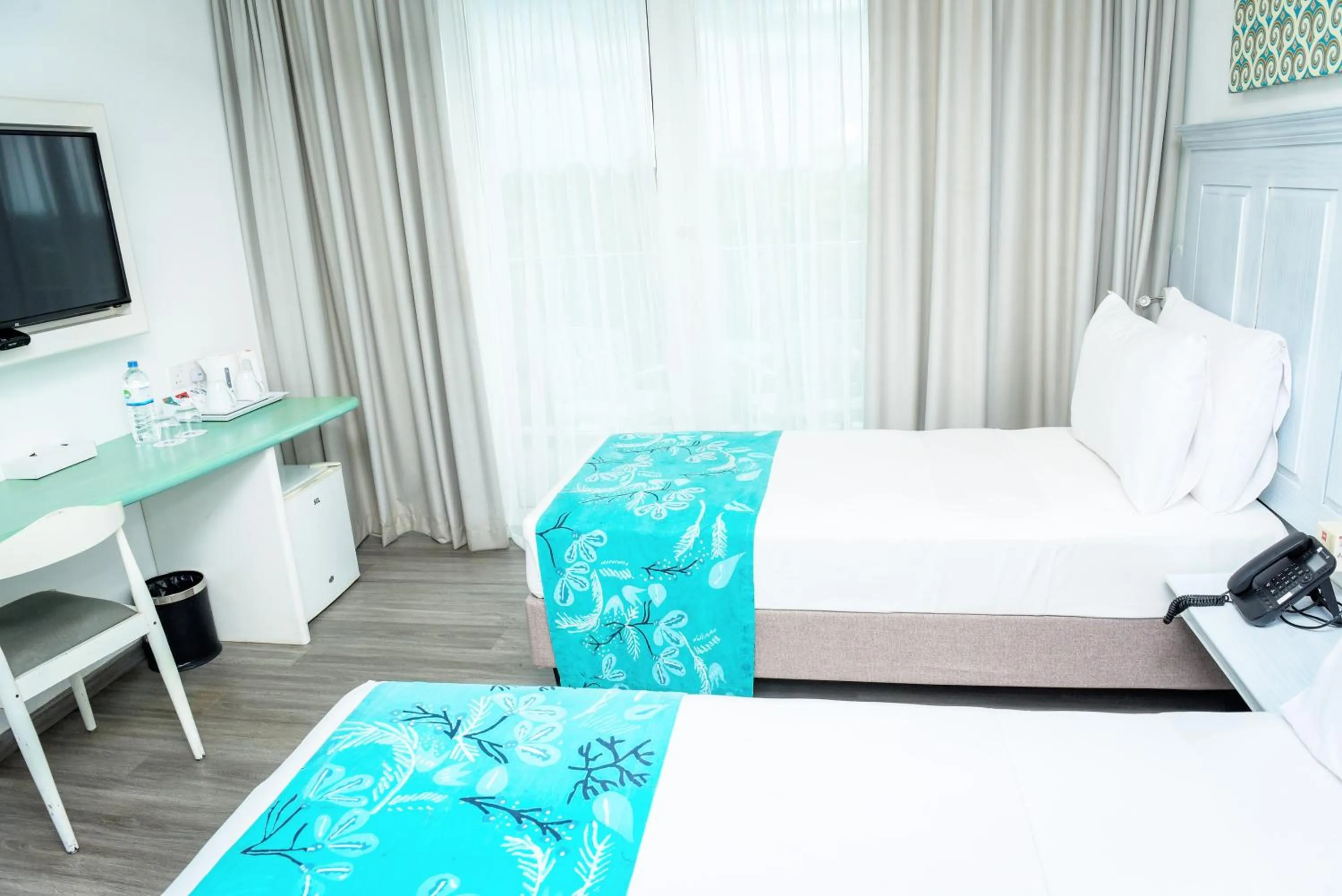 Bed in Blue Beach Galle