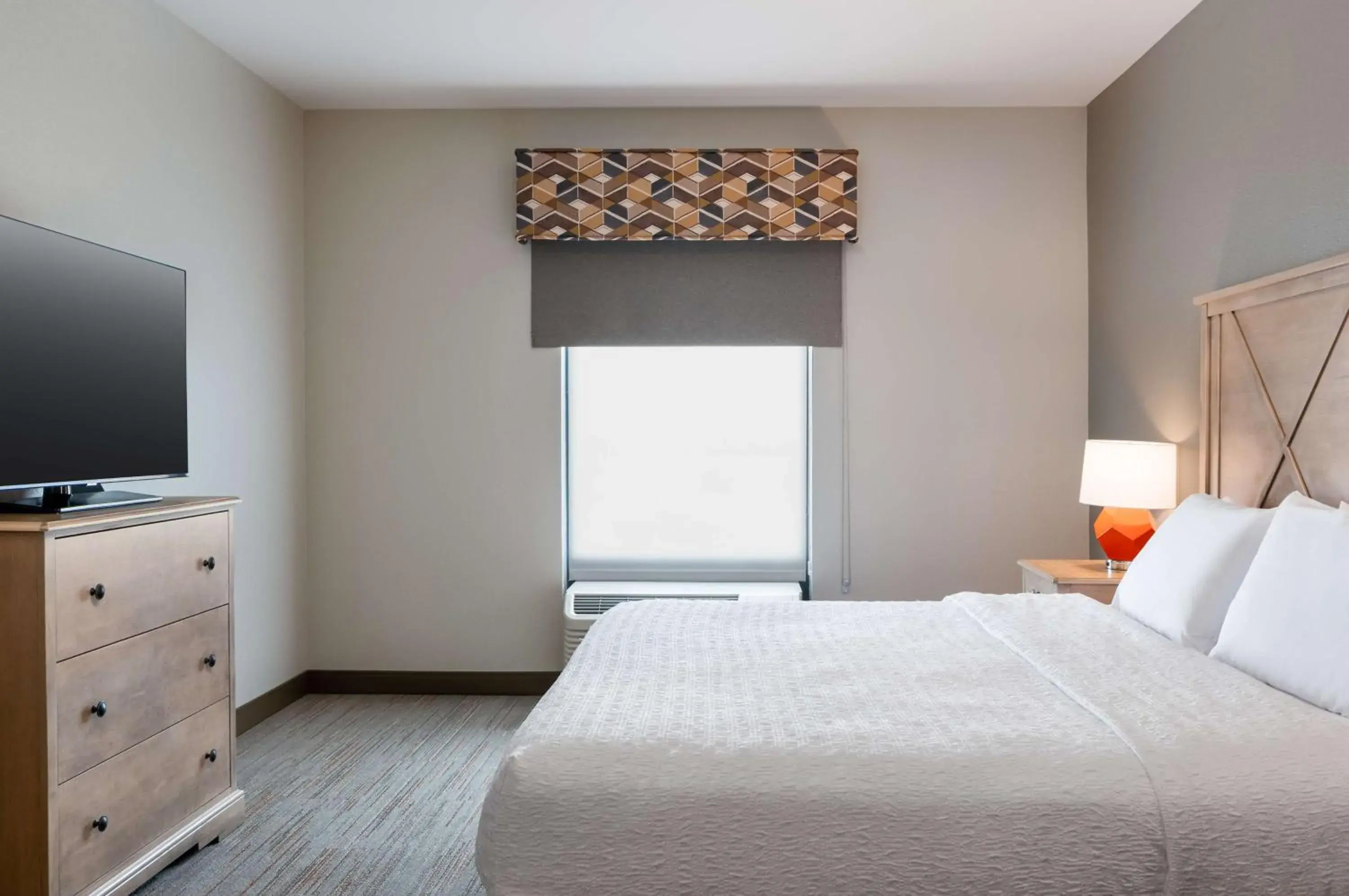 One-Bedroom King Suite - Non-Smoking in Hampton Inn & Suites Dodge City Boot Hill Casino One-Bedroom King Suite - Non-Smoking in Hampton Inn & Suites Dodge City Boot Hill Casino