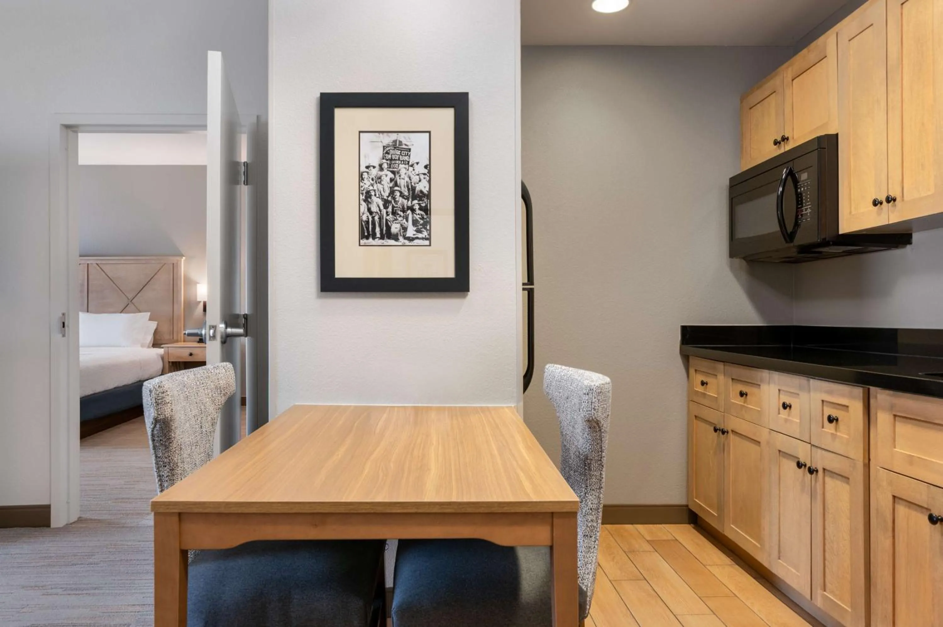 Kitchen or kitchenette, Bed in Hampton Inn & Suites Dodge City Boot Hill Casino