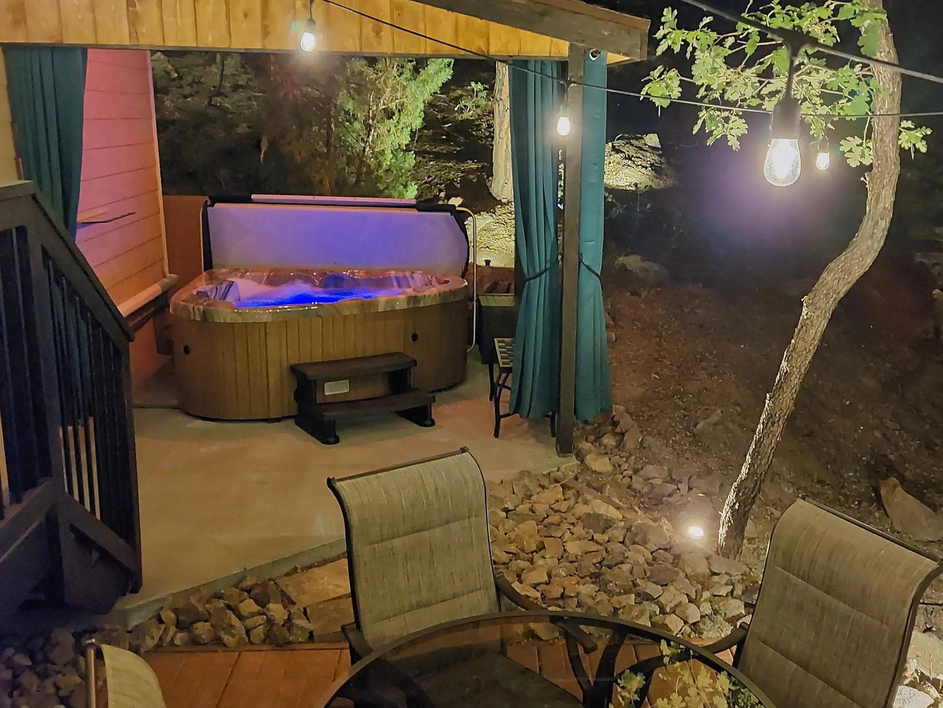 Patio in Sheridan House Inn- Adult Only Accommodation