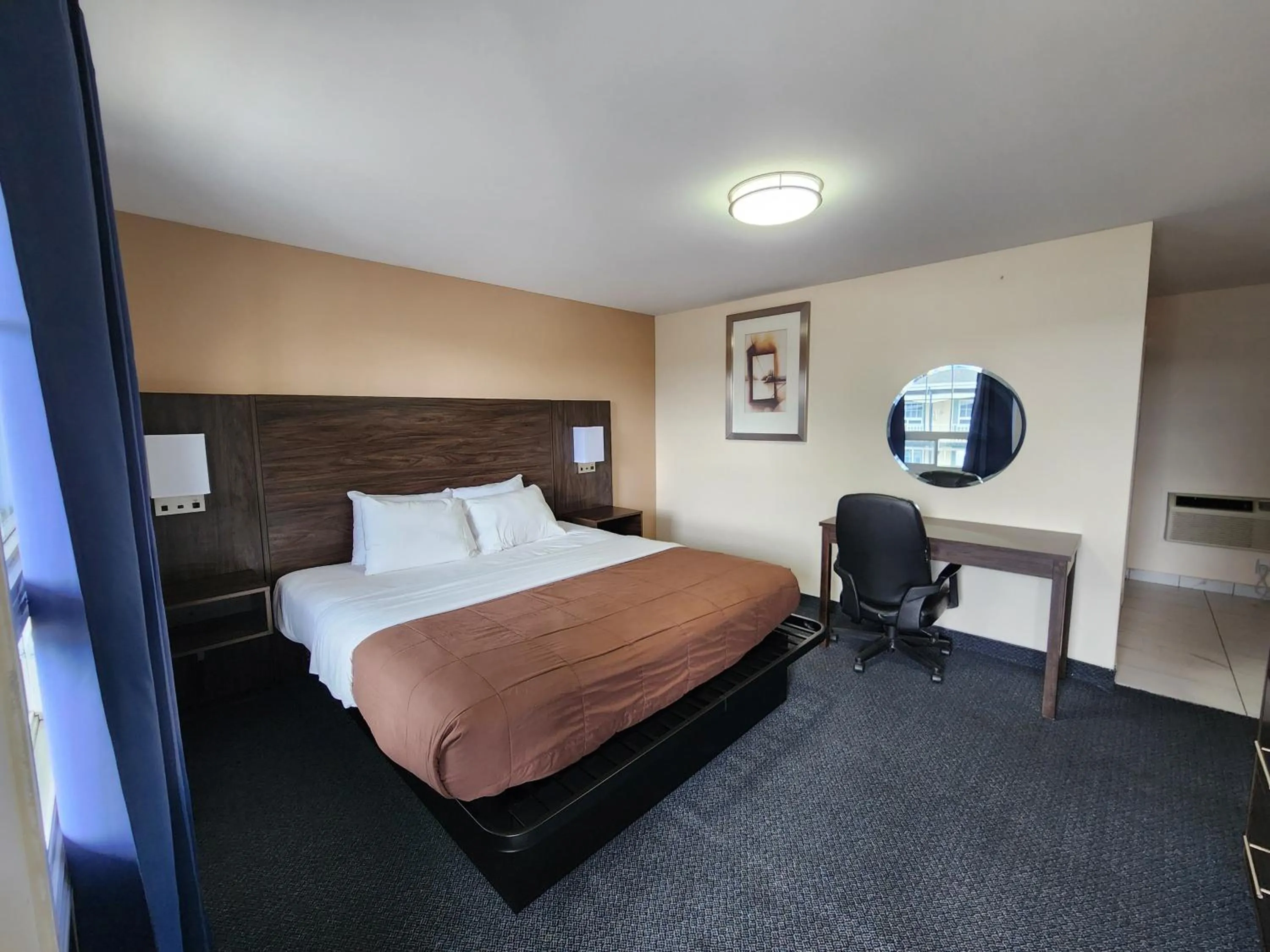 King Room in Falls Lodge & Suites