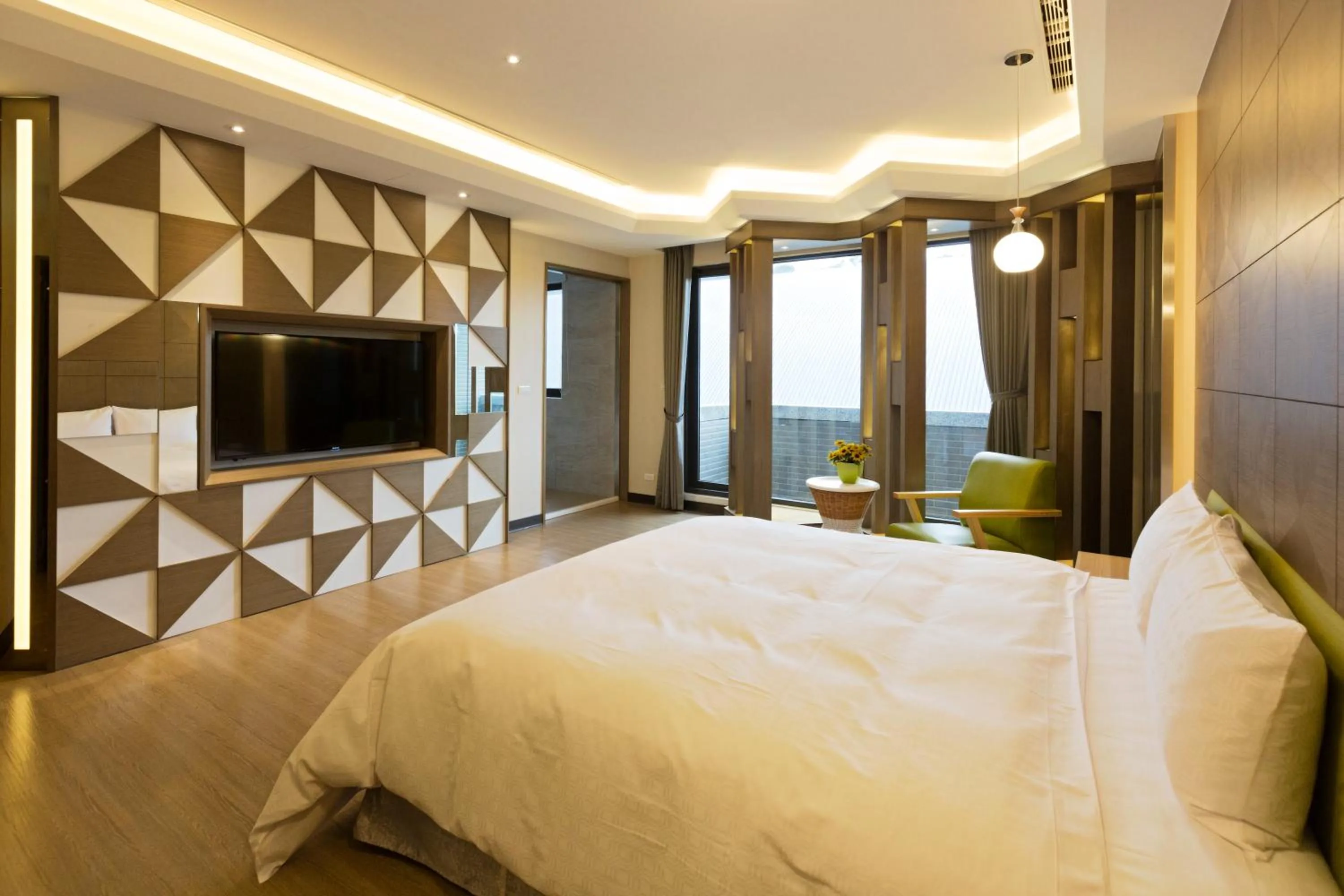 TV and multimedia, Bed in liHotel