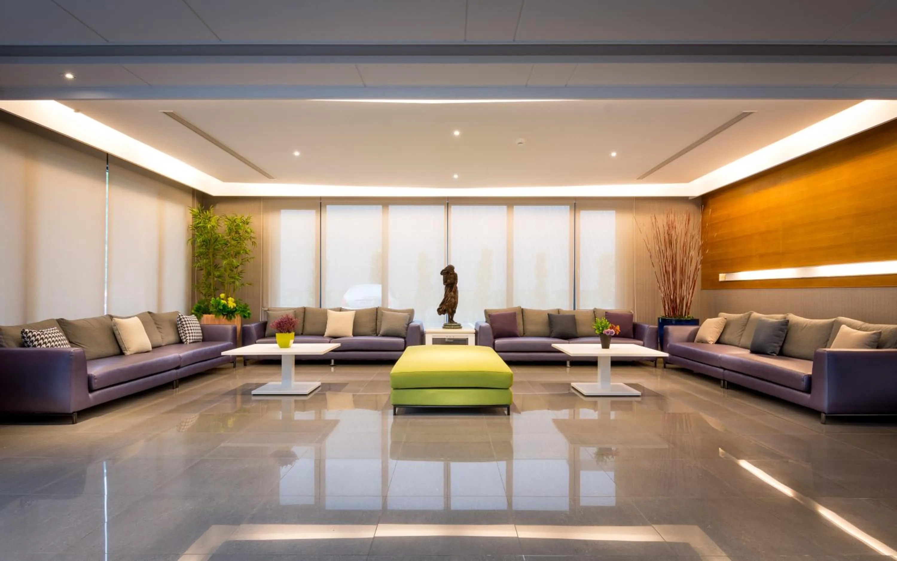 Lobby or reception in liHotel