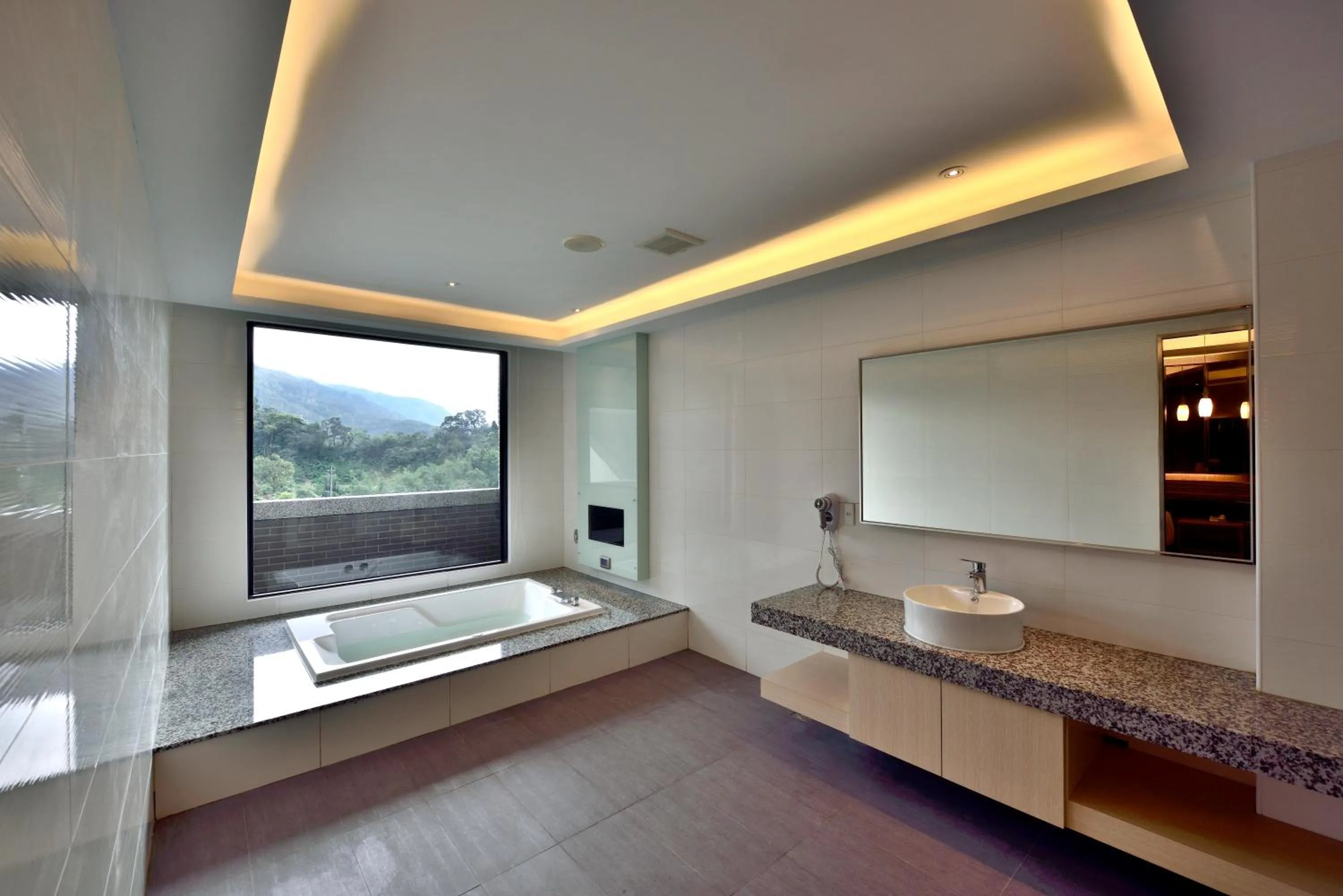 Bathroom in liHotel