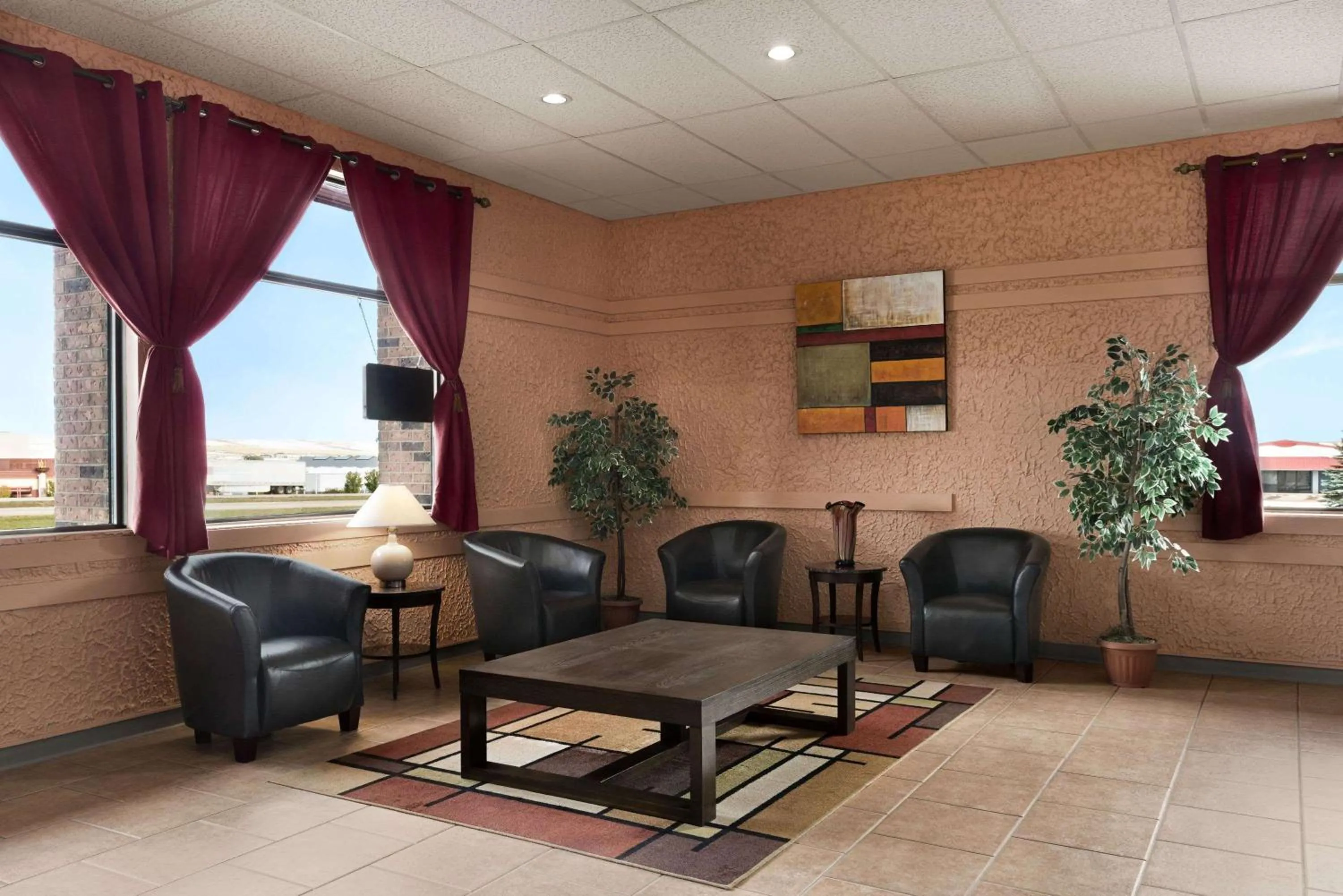 Lobby or reception in Travelodge by Wyndham Swift Current