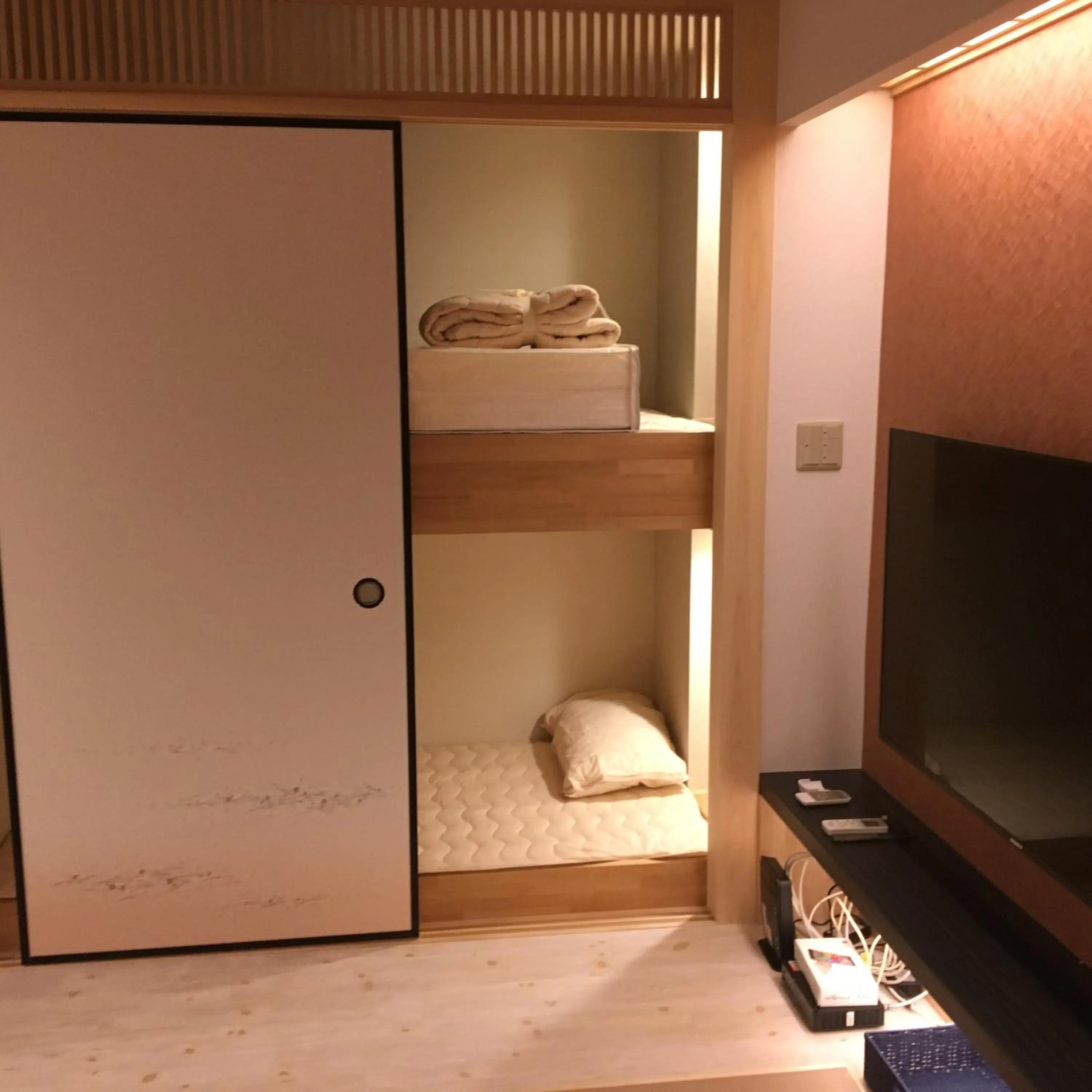 Photo of the whole room, Bed in Tokyo inn Sakura An