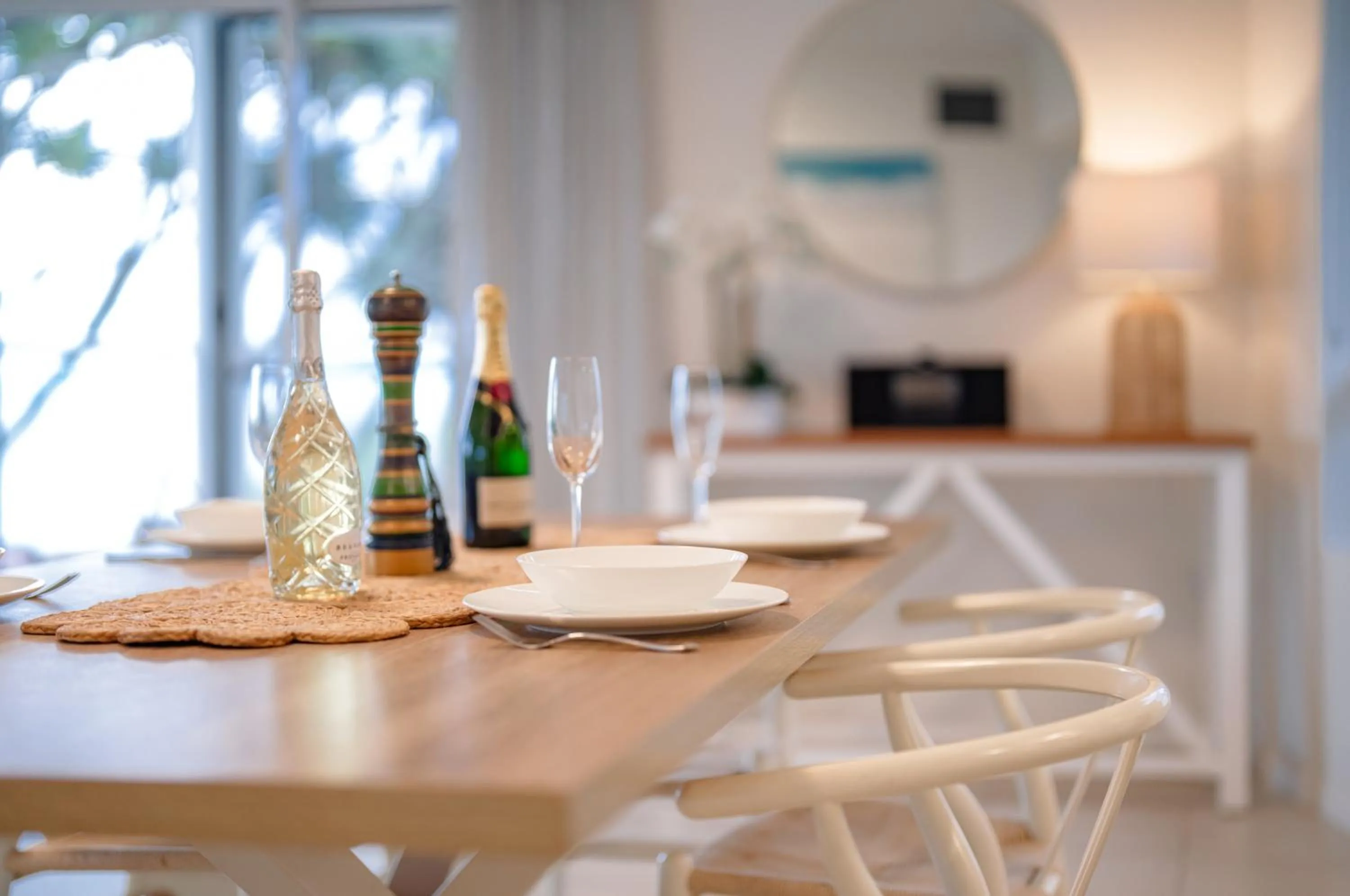 Dining area in The Lookout Resort Noosa
