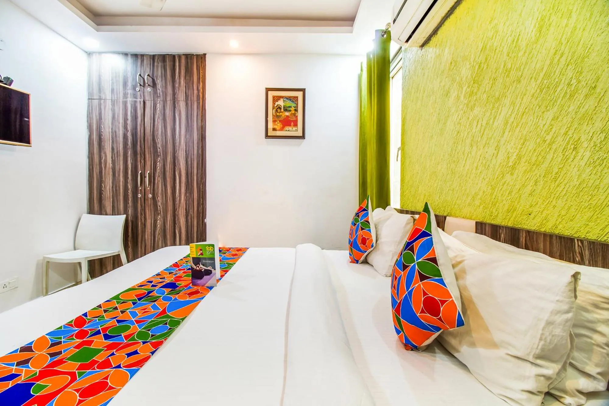 Bedroom, Bed in Royal Comfort Castle