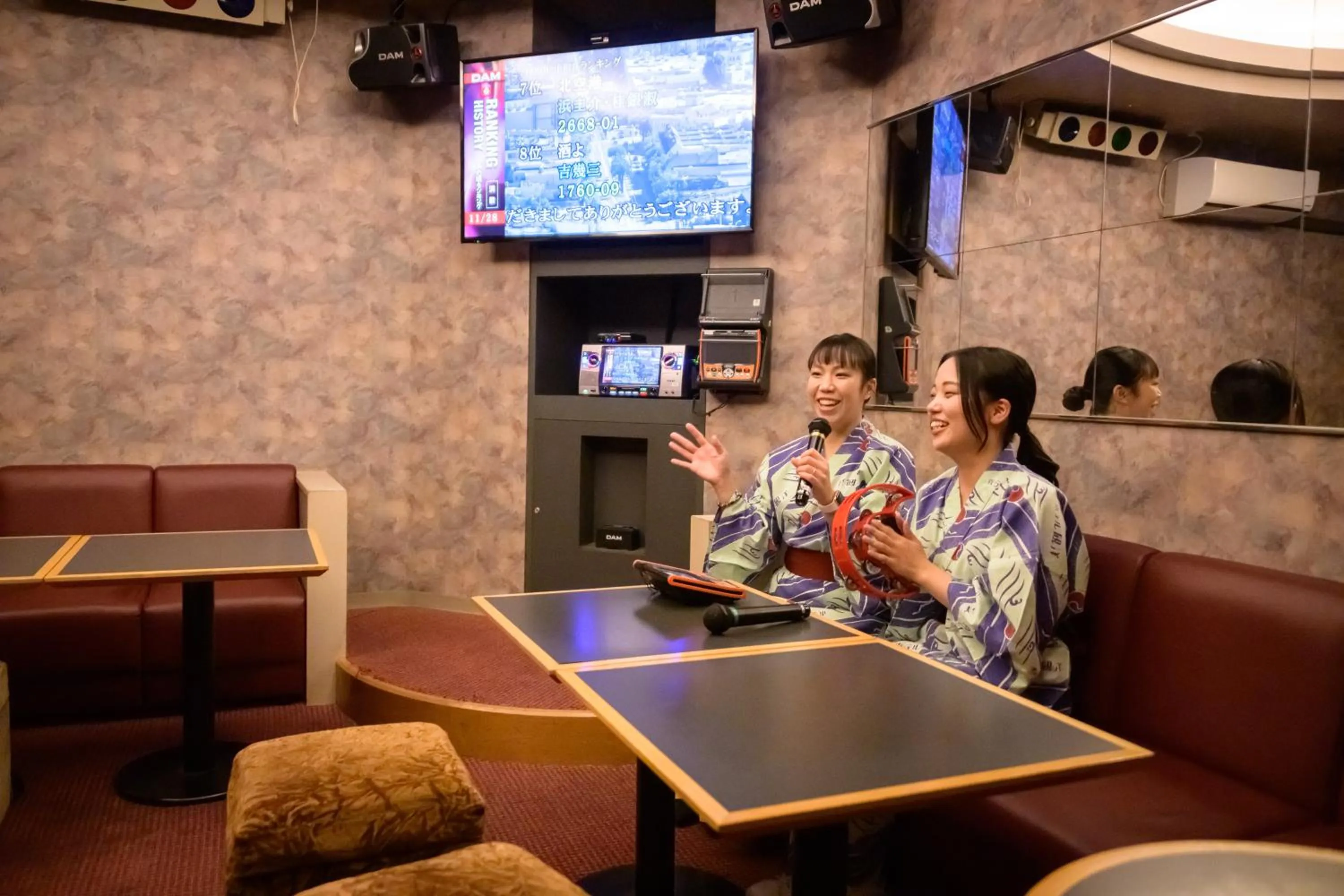 Karaoke in Minami Sanriku Hotel kanyo