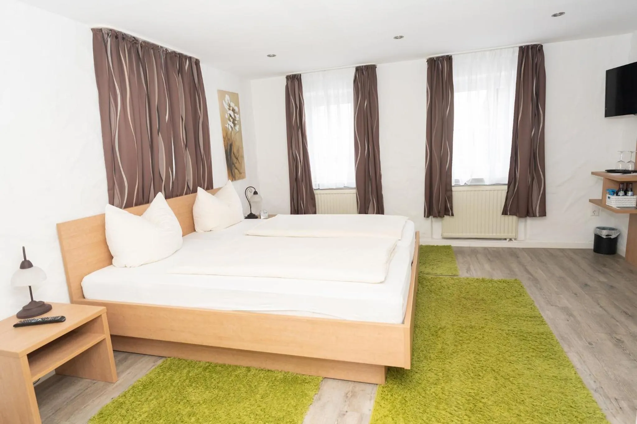 Bed in Hotel Garni BURG WALDENSTEIN