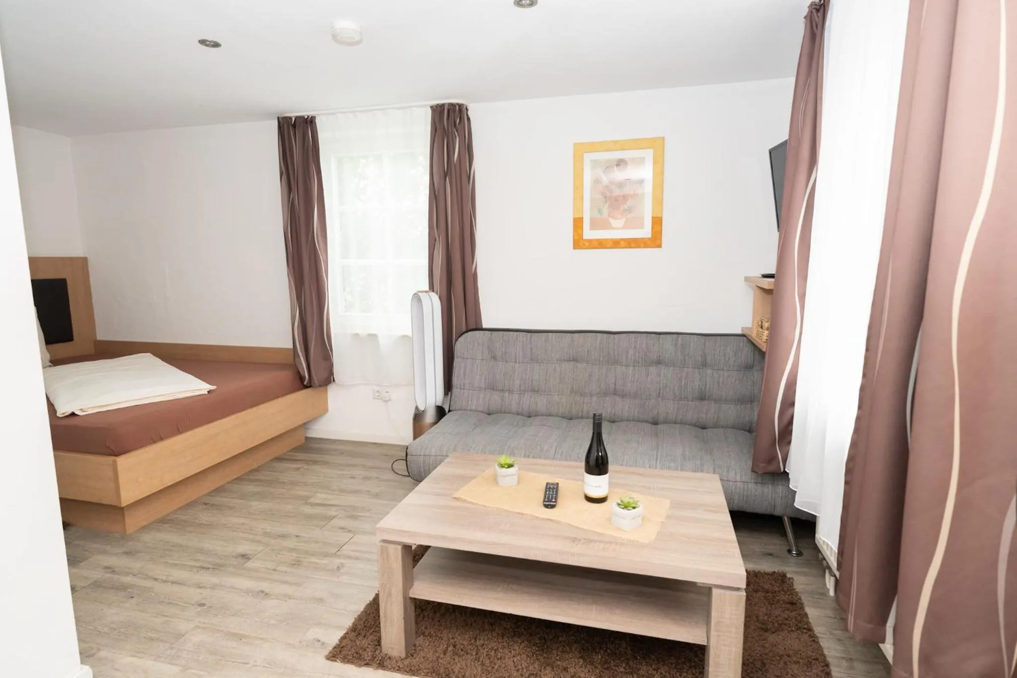 Bed in Hotel Garni BURG WALDENSTEIN