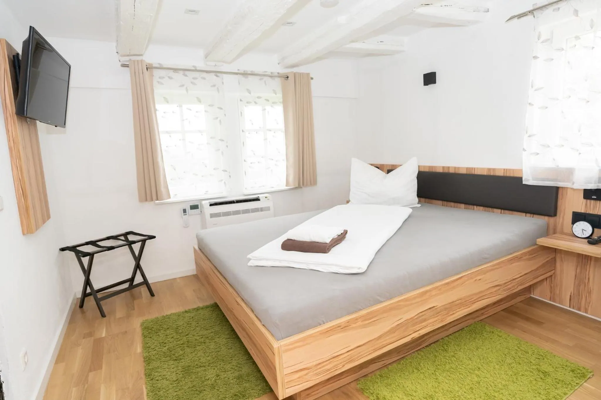 Bed in Hotel Garni BURG WALDENSTEIN