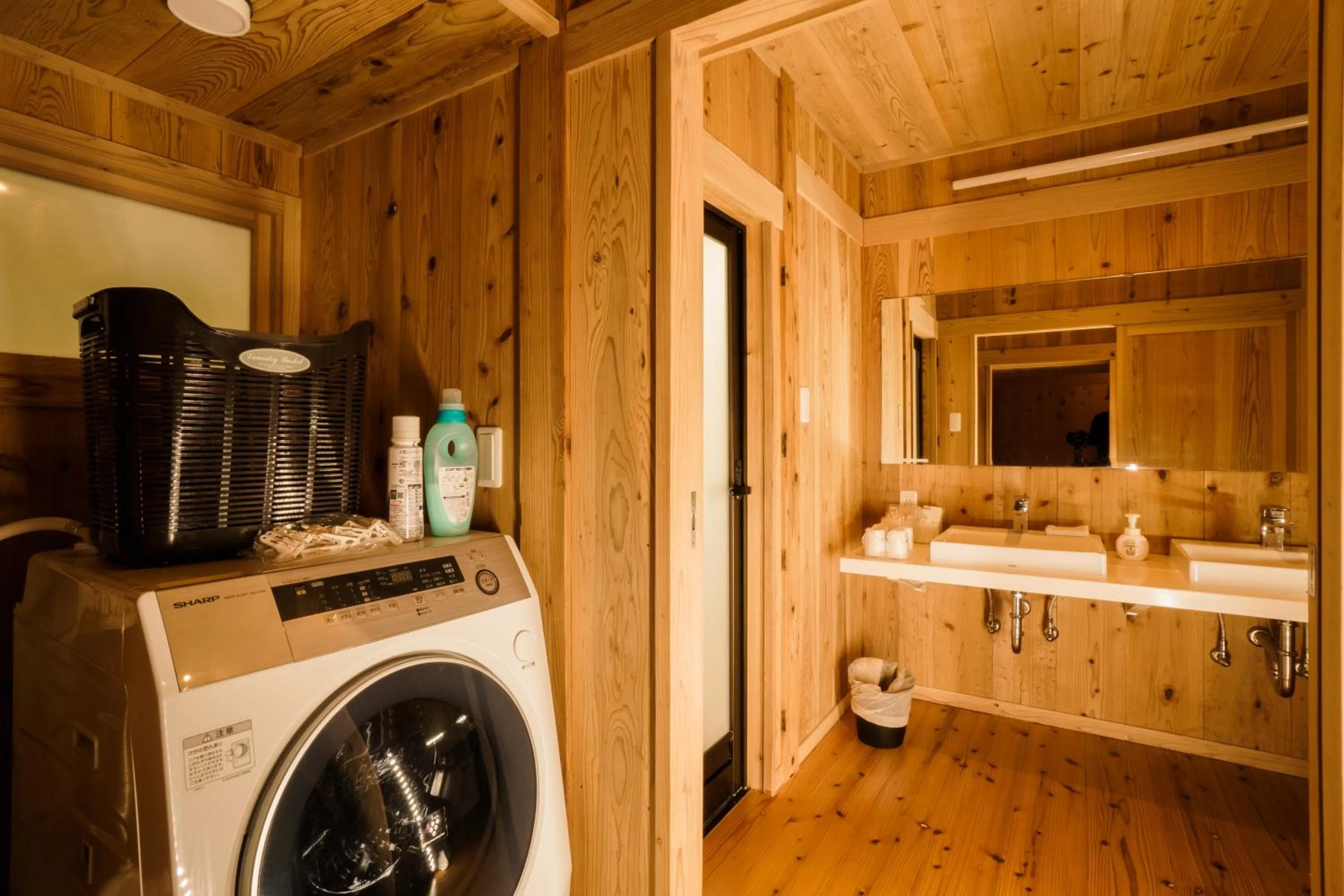 Photo of the whole room in かたあきの里