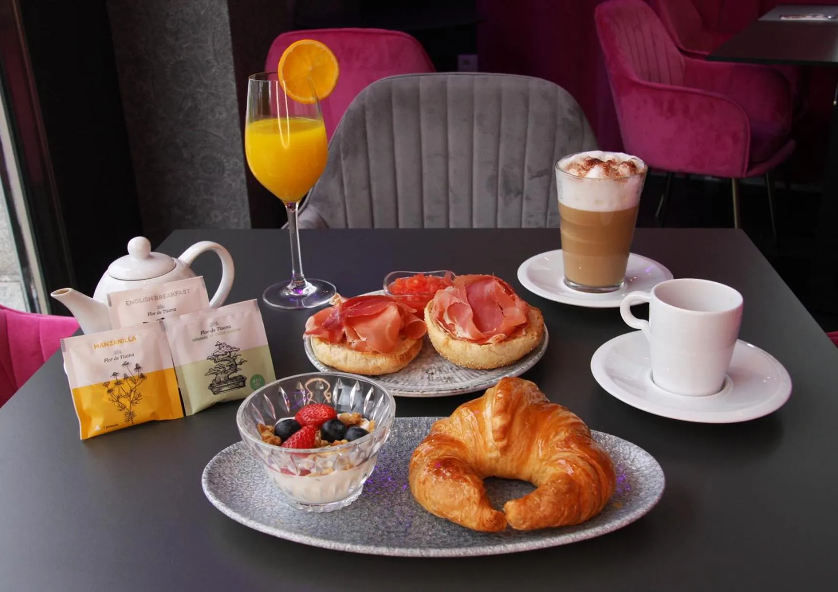 Continental breakfast in Sercotel Valencia Alameda 41