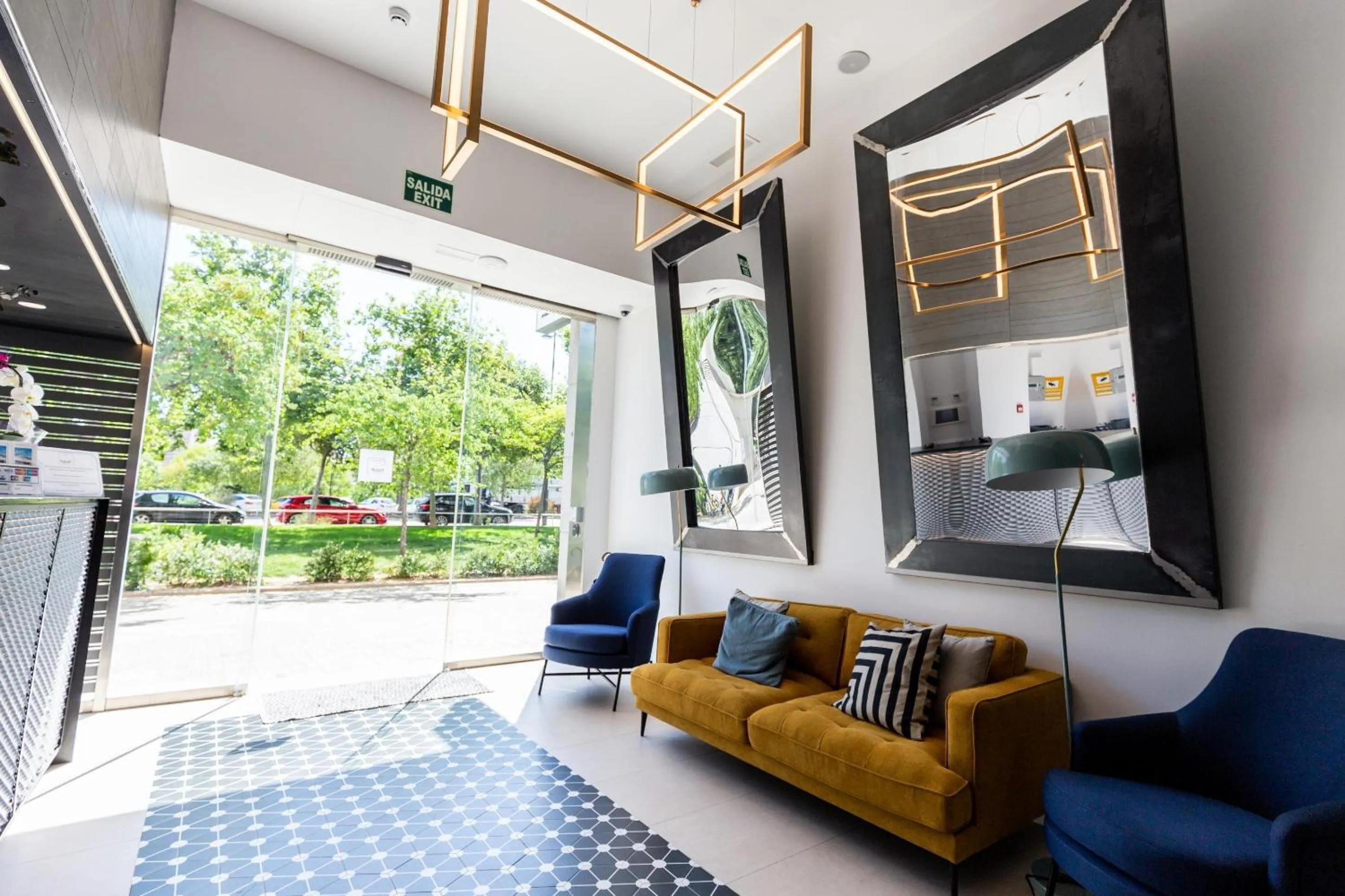 Lobby or reception in Sercotel Valencia Alameda 41