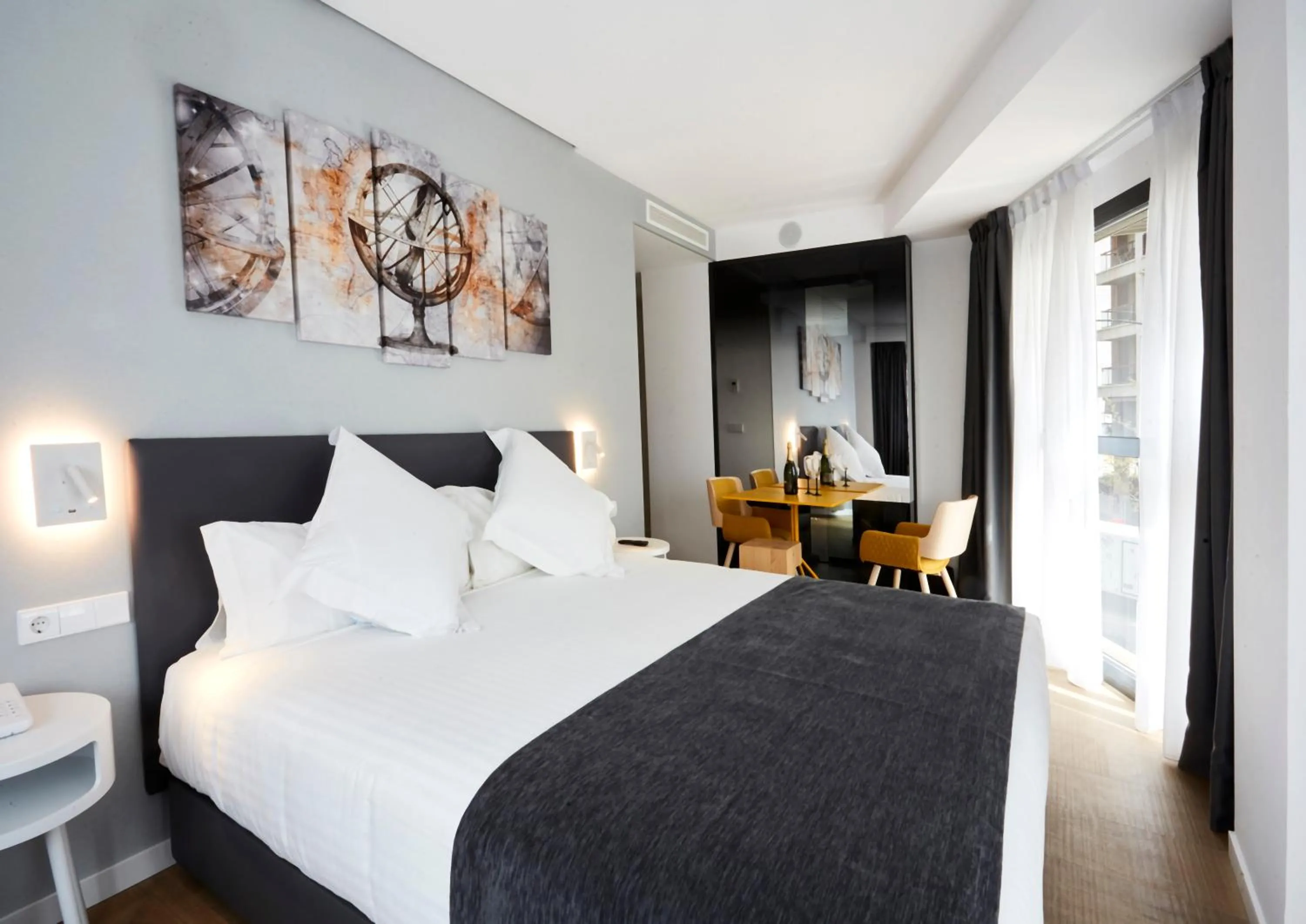 Bed in Sercotel Valencia Alameda 41