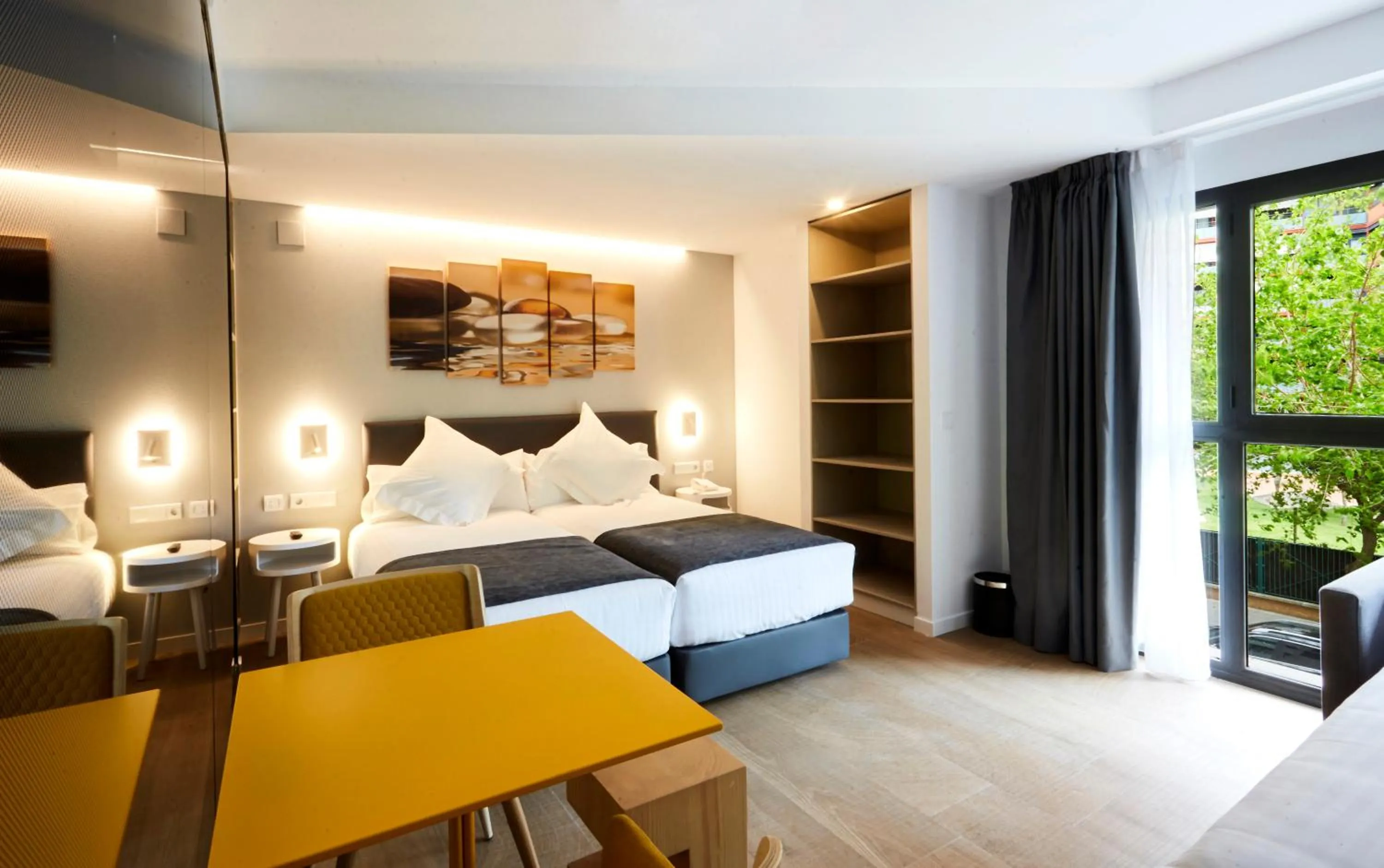 Bed in Sercotel Valencia Alameda 41