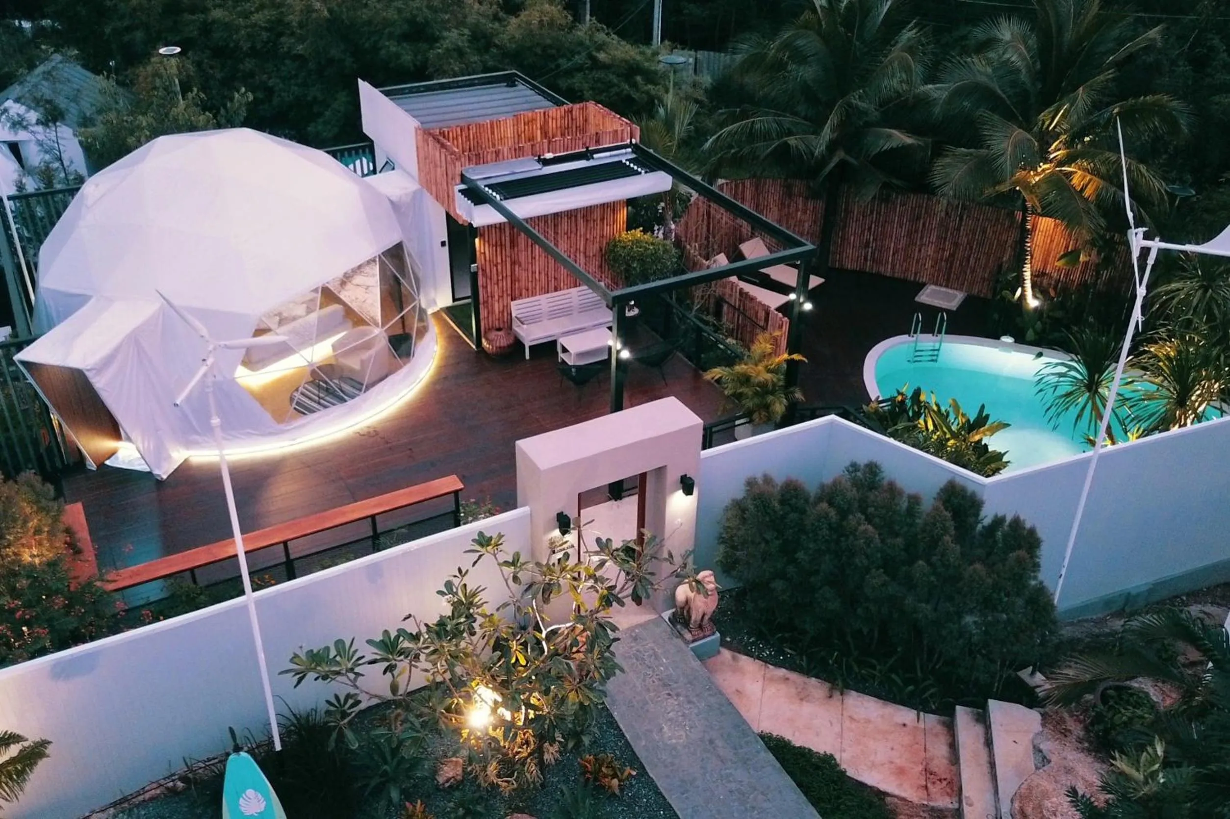 Property building in Le Resort and Villas