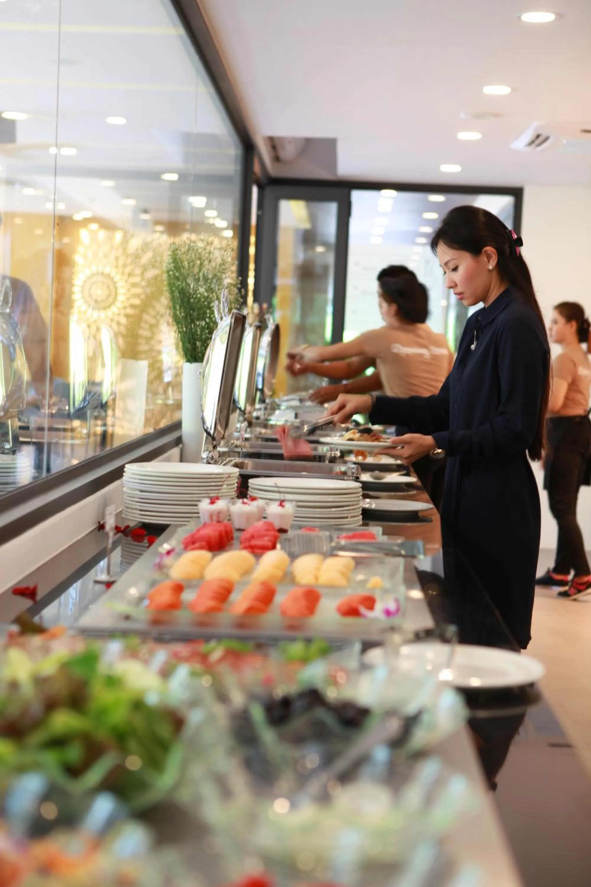 Restaurant/places to eat in Le Resort and Villas