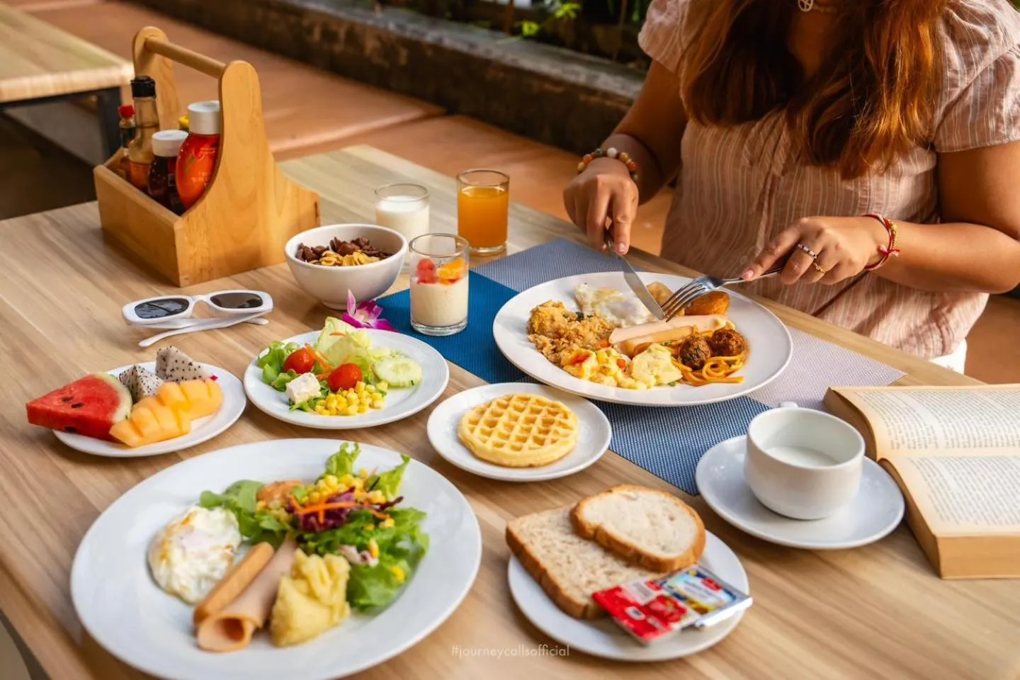 Food and drinks in Le Resort and Villas