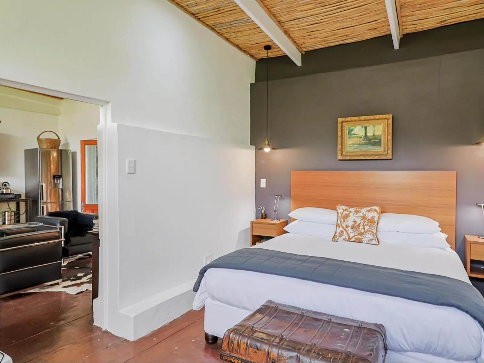 Photo of the whole room, Bed in The Barn On 62 - Cottages