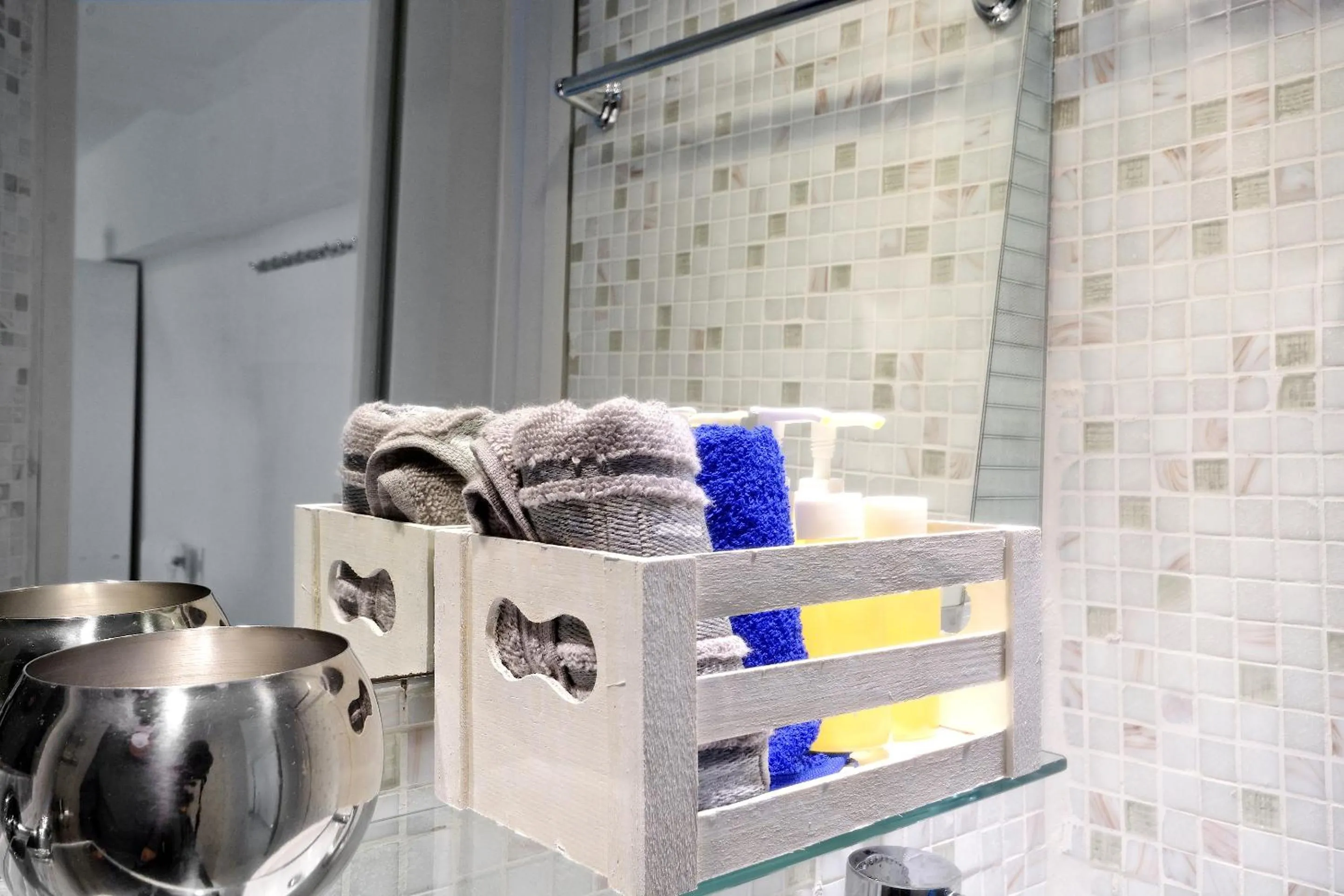 Bathroom in Santorini Style in Athens, Greece