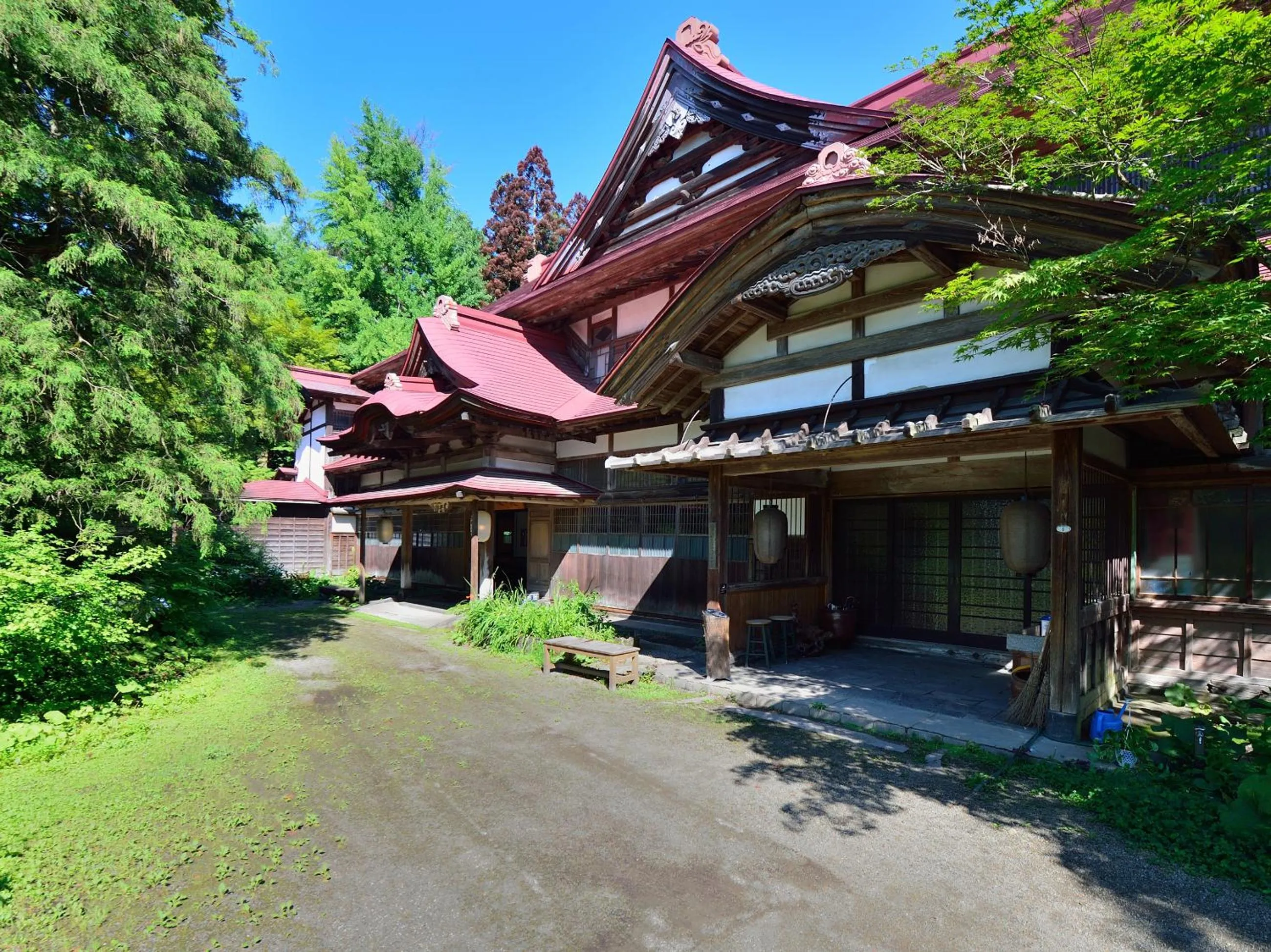 Facade/entrance in Syohoen