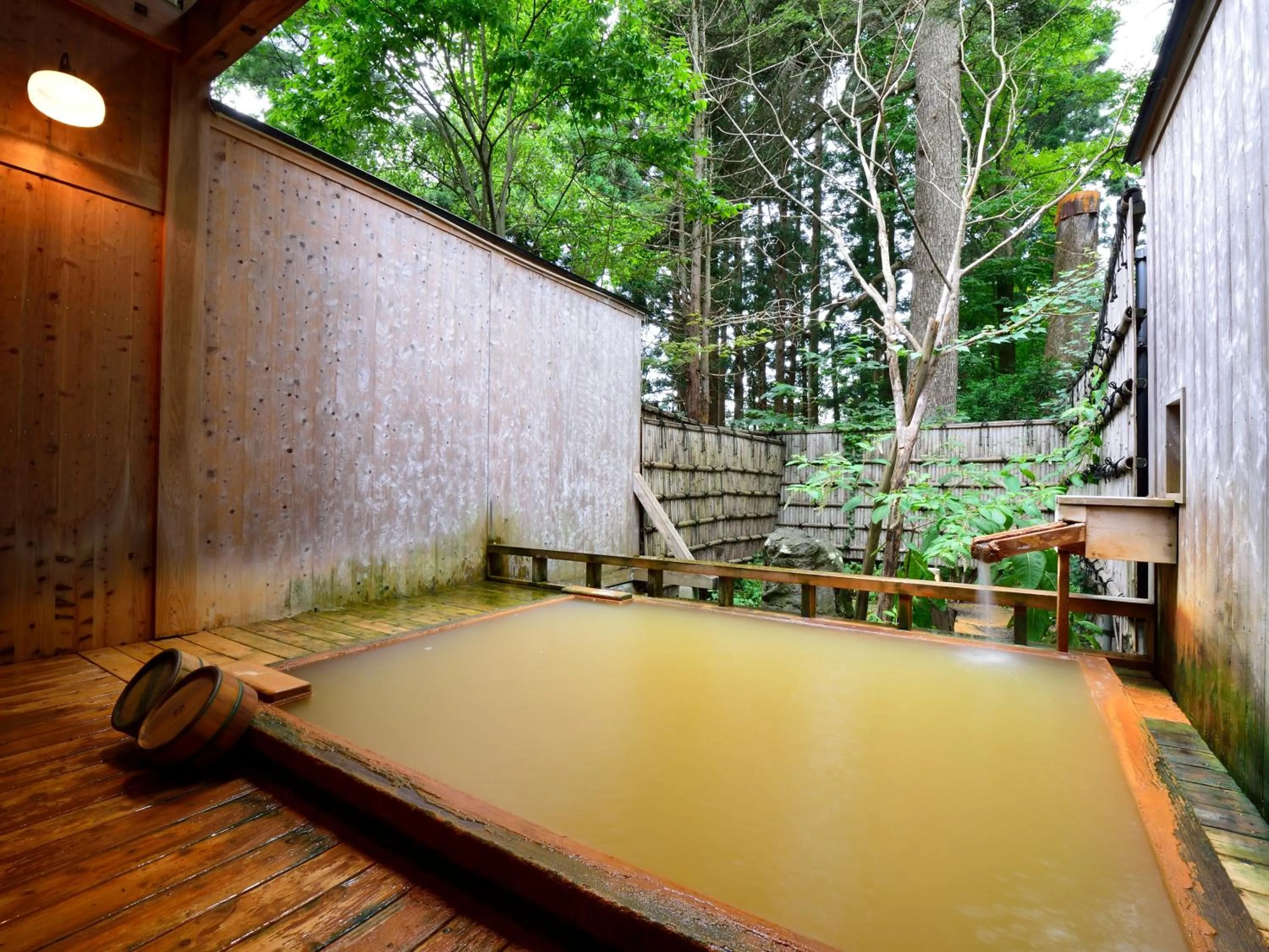 Hot Spring Bath in Syohoen