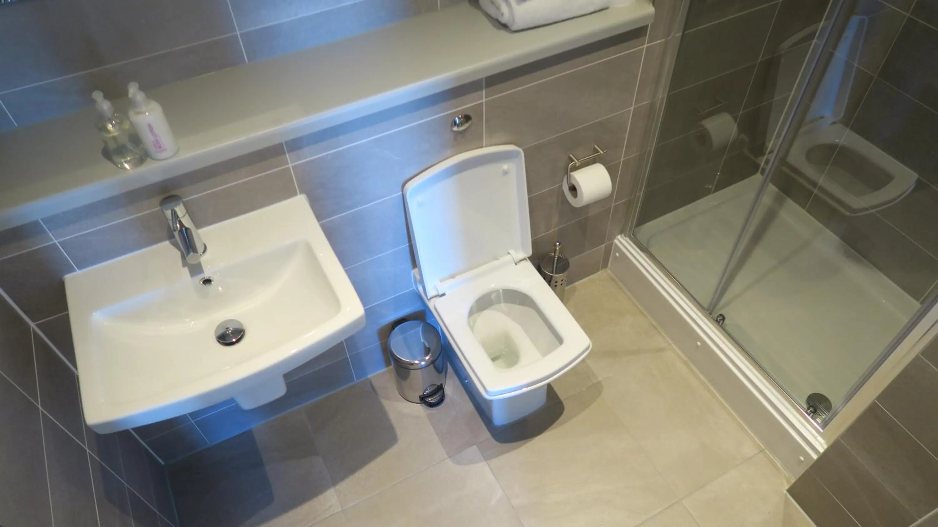 Quay Apartments Clarence House