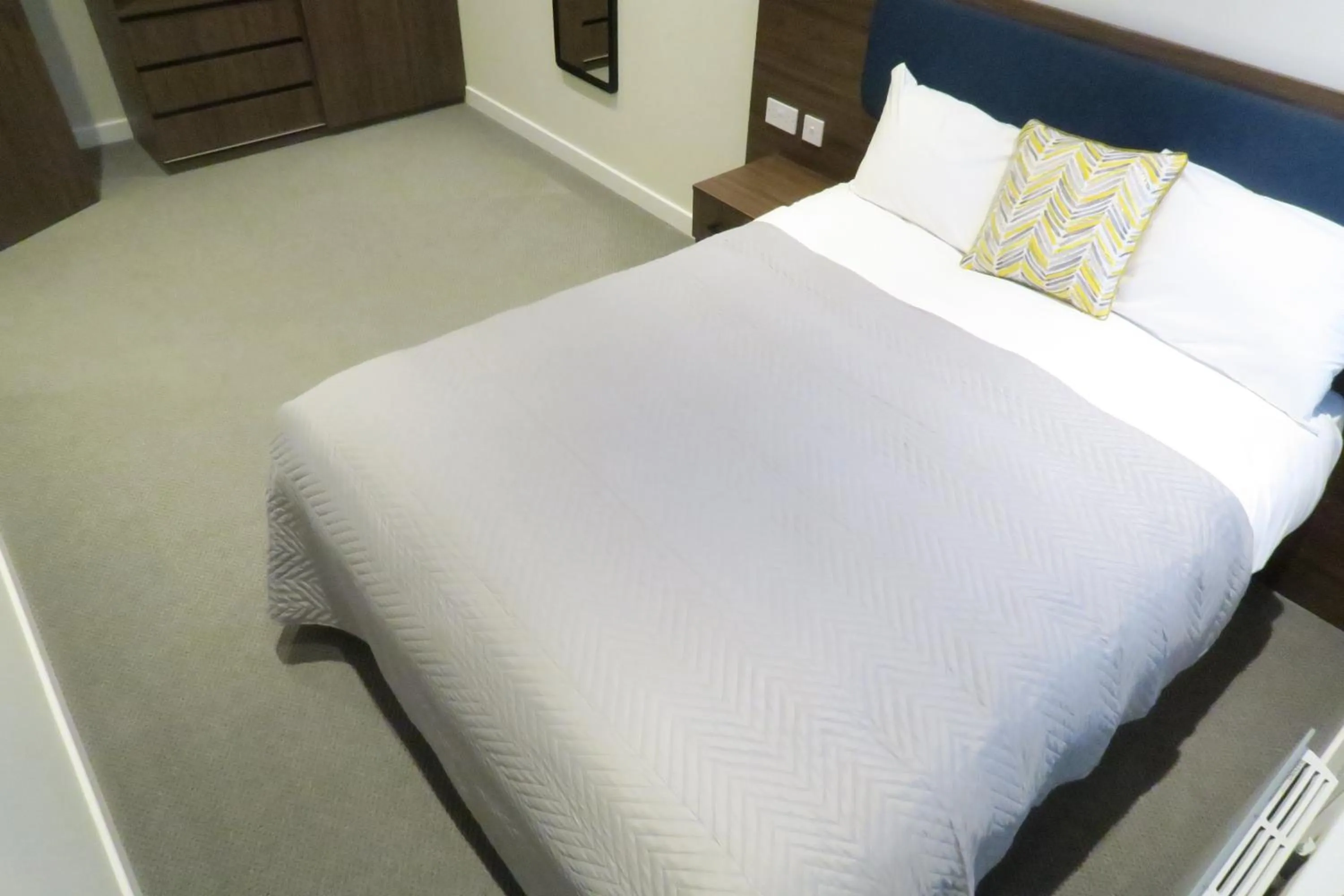 Bed in Quay Apartments Clarence House