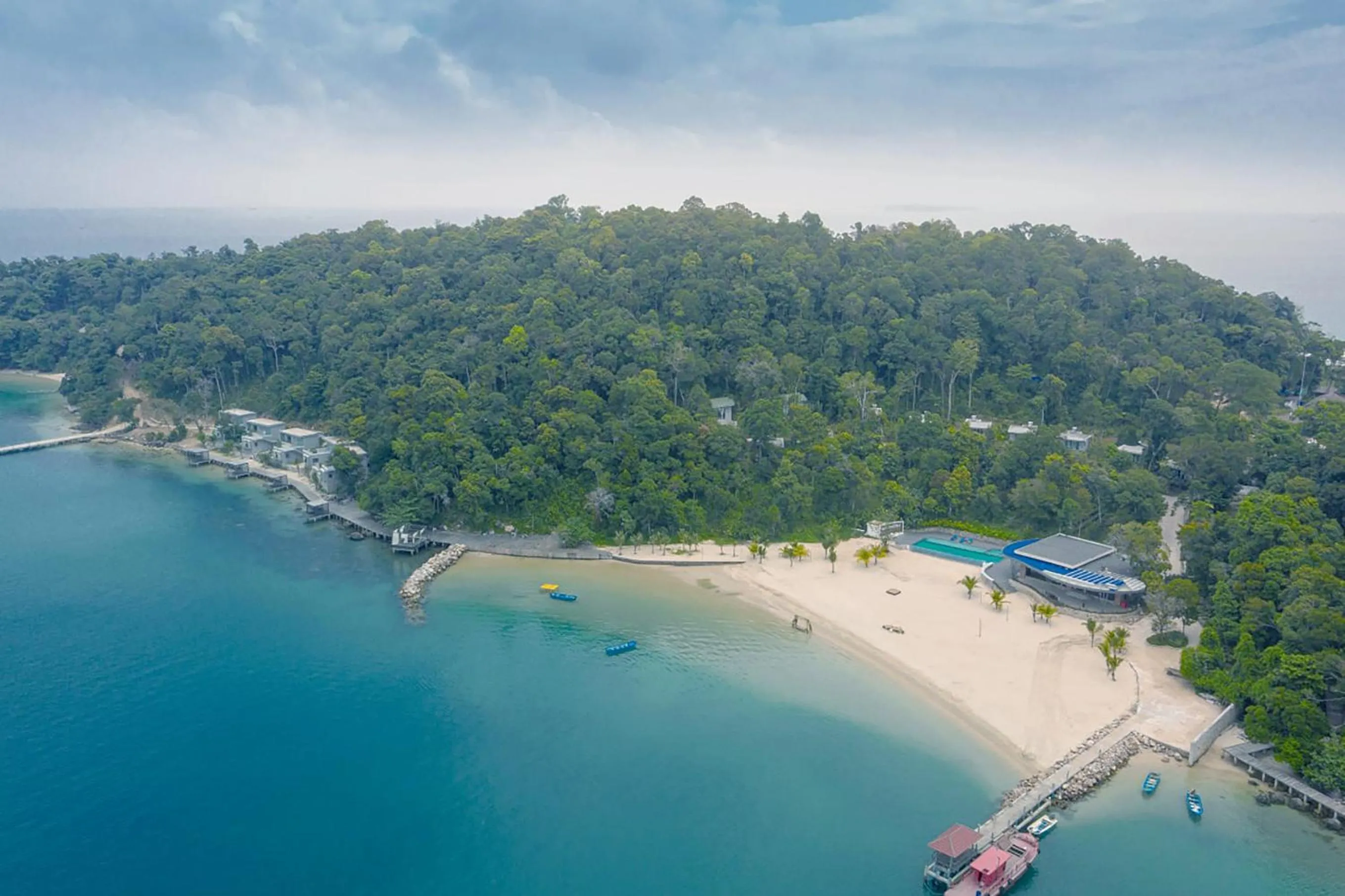 Beach in Pearl Beach Resort & Spa