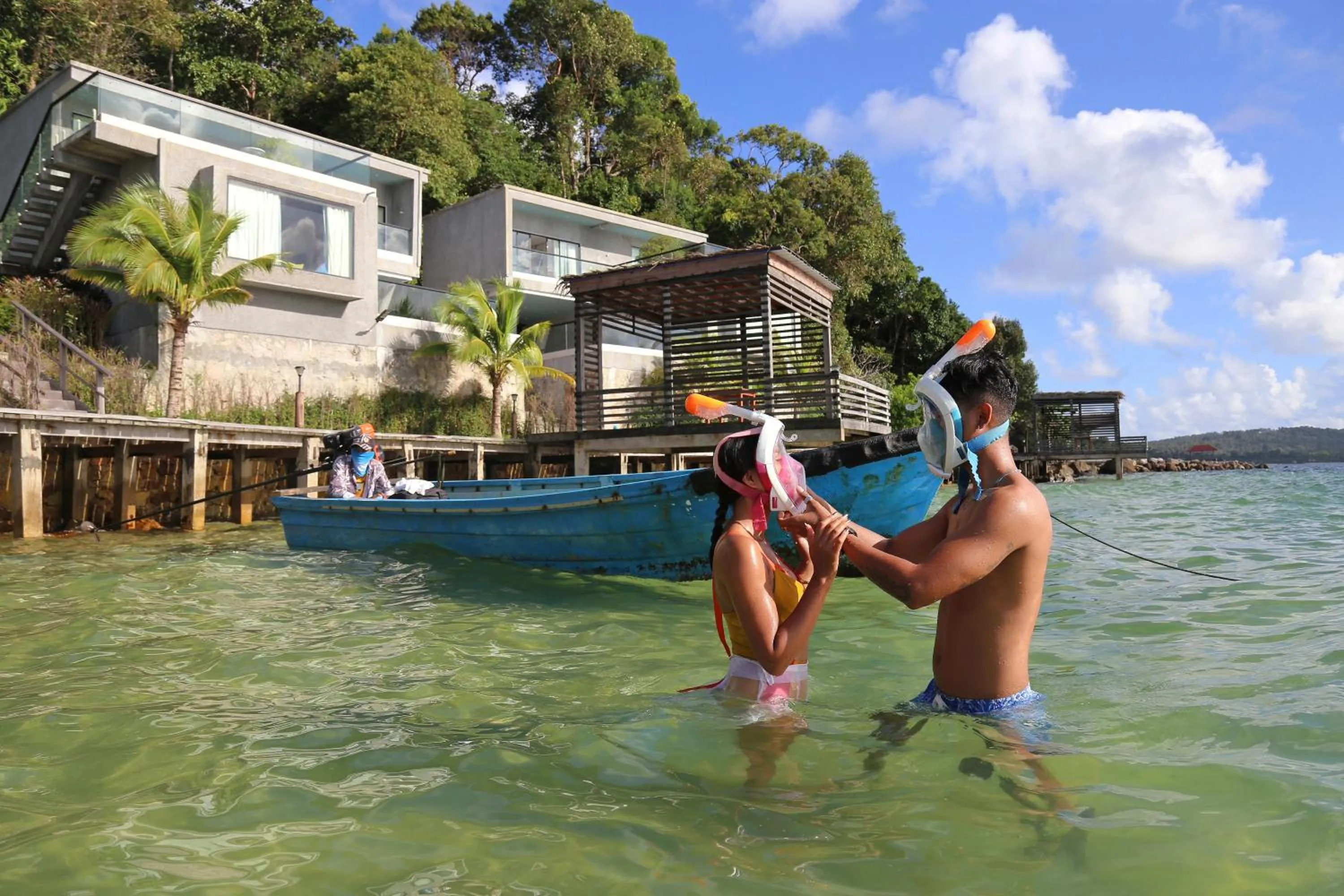 Snorkeling in Pearl Beach Resort & Spa